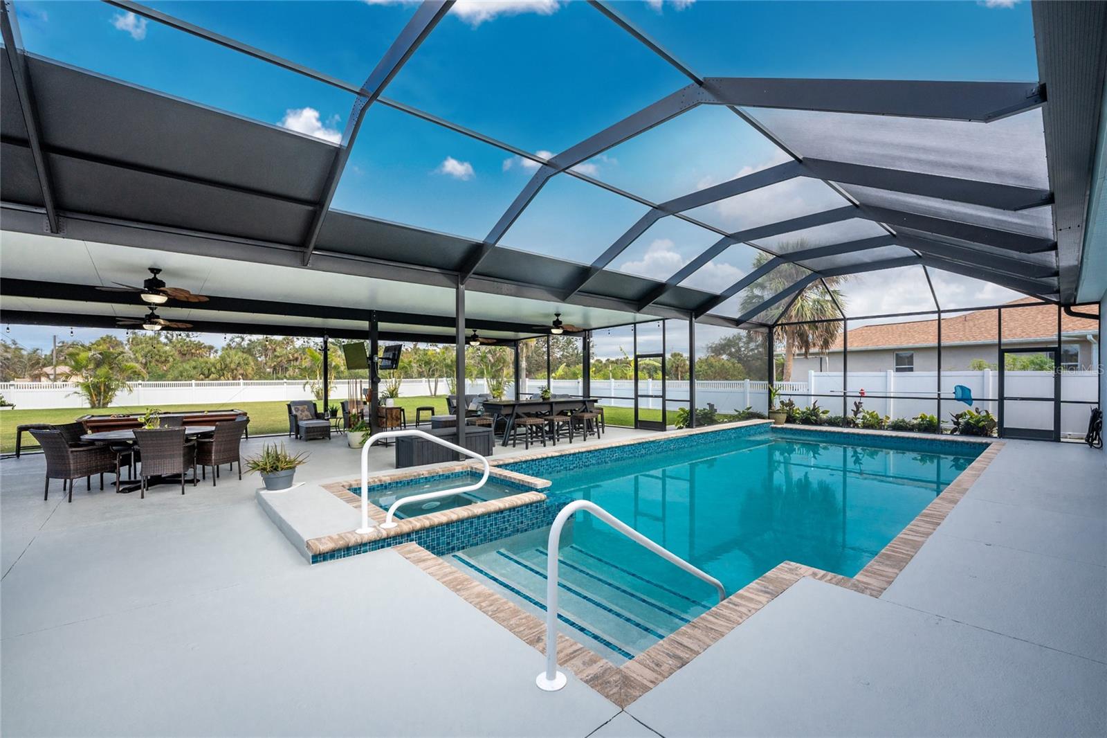 142 ISLAND CT, ROTONDA WEST, FL, 33947