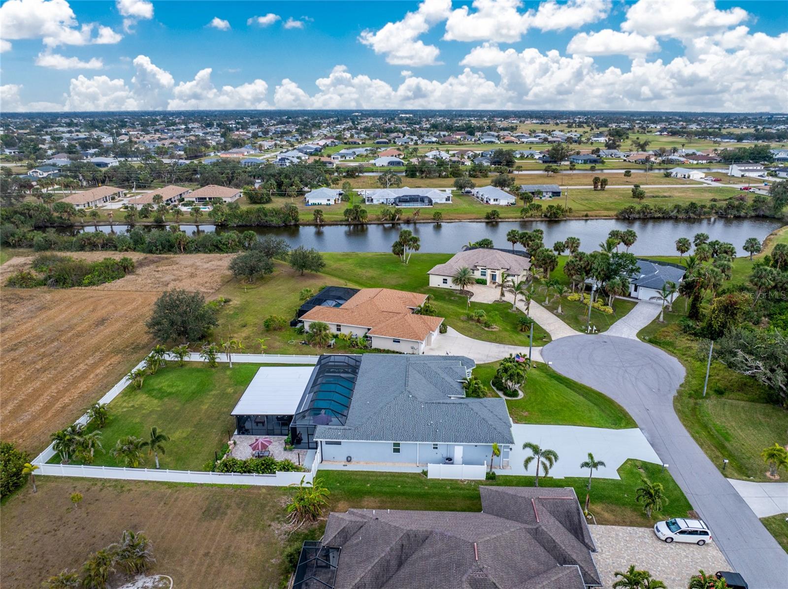 142 ISLAND CT, ROTONDA WEST, FL, 33947