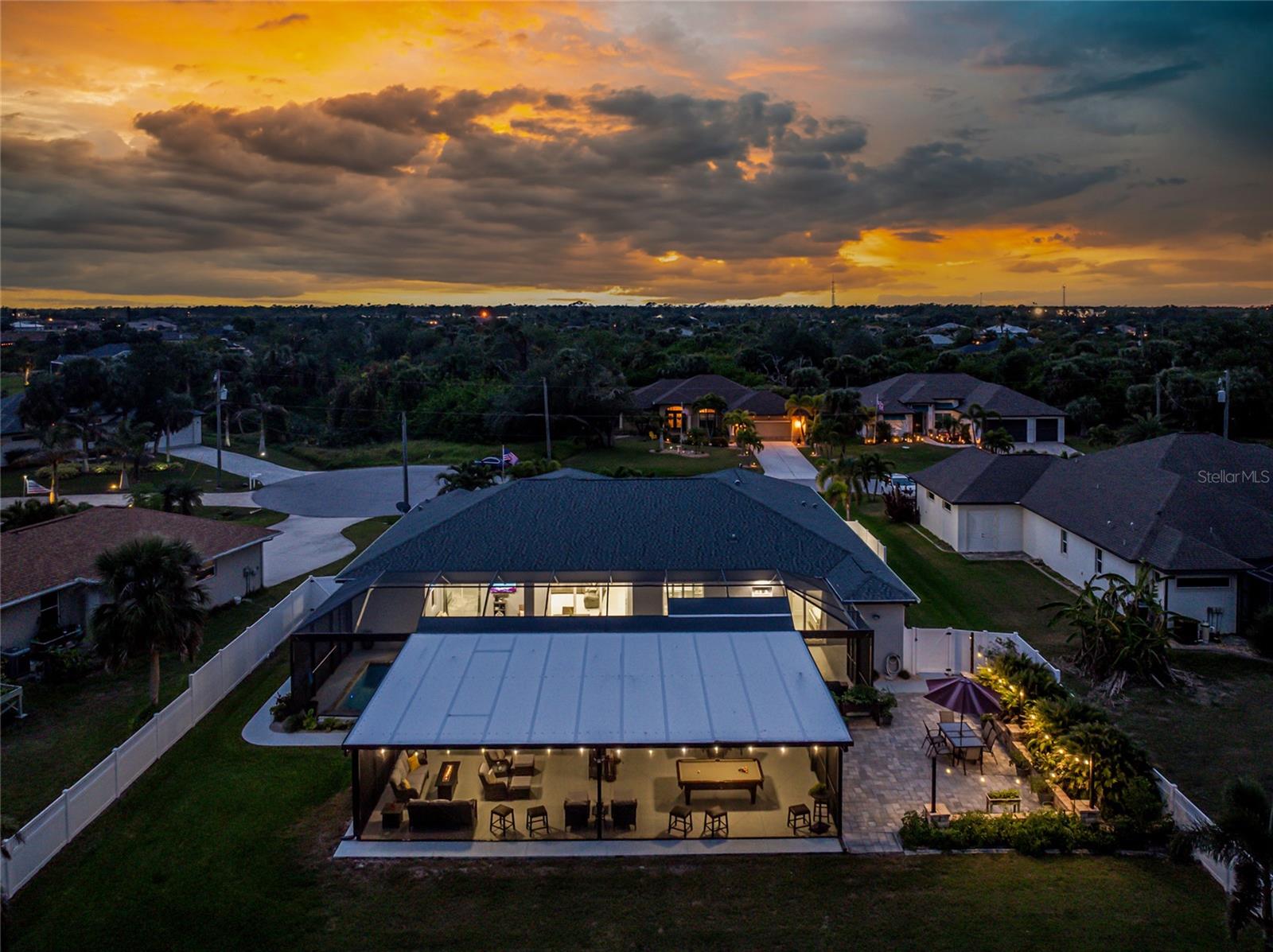 142 ISLAND CT, ROTONDA WEST, FL, 33947