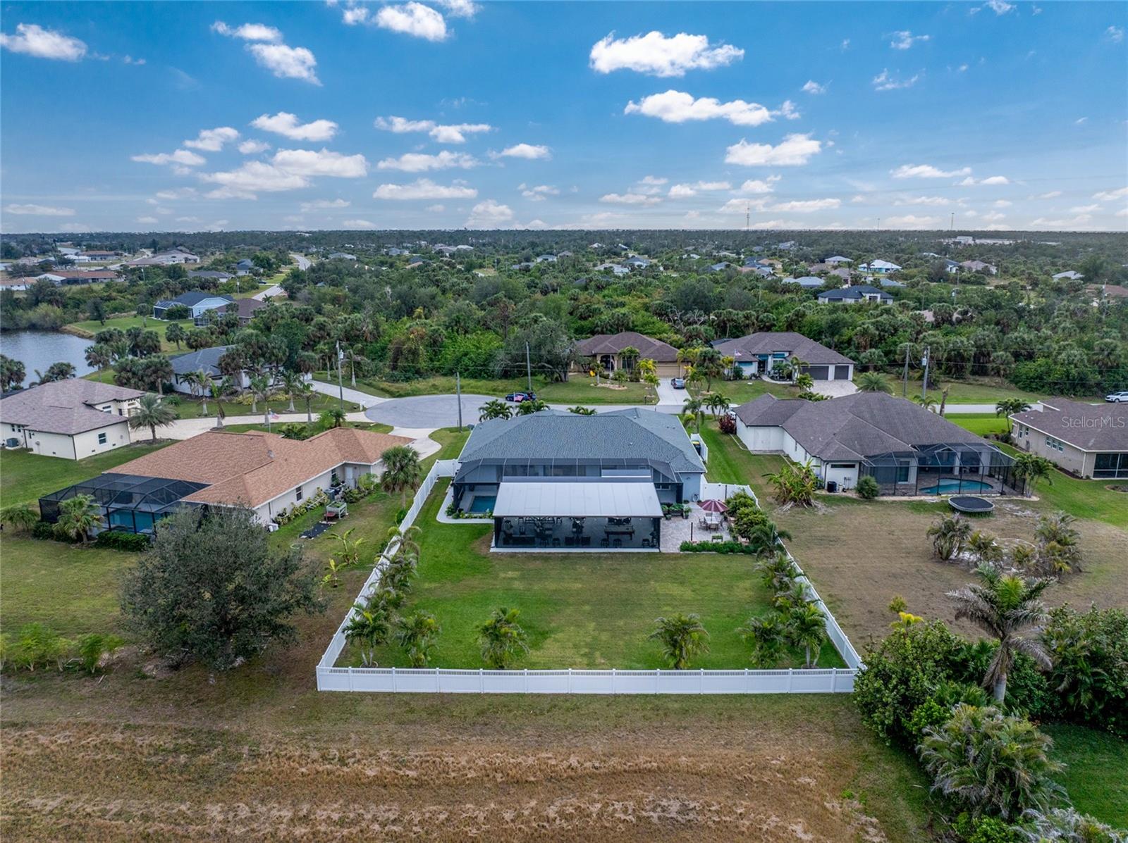 142 ISLAND CT, ROTONDA WEST, FL, 33947
