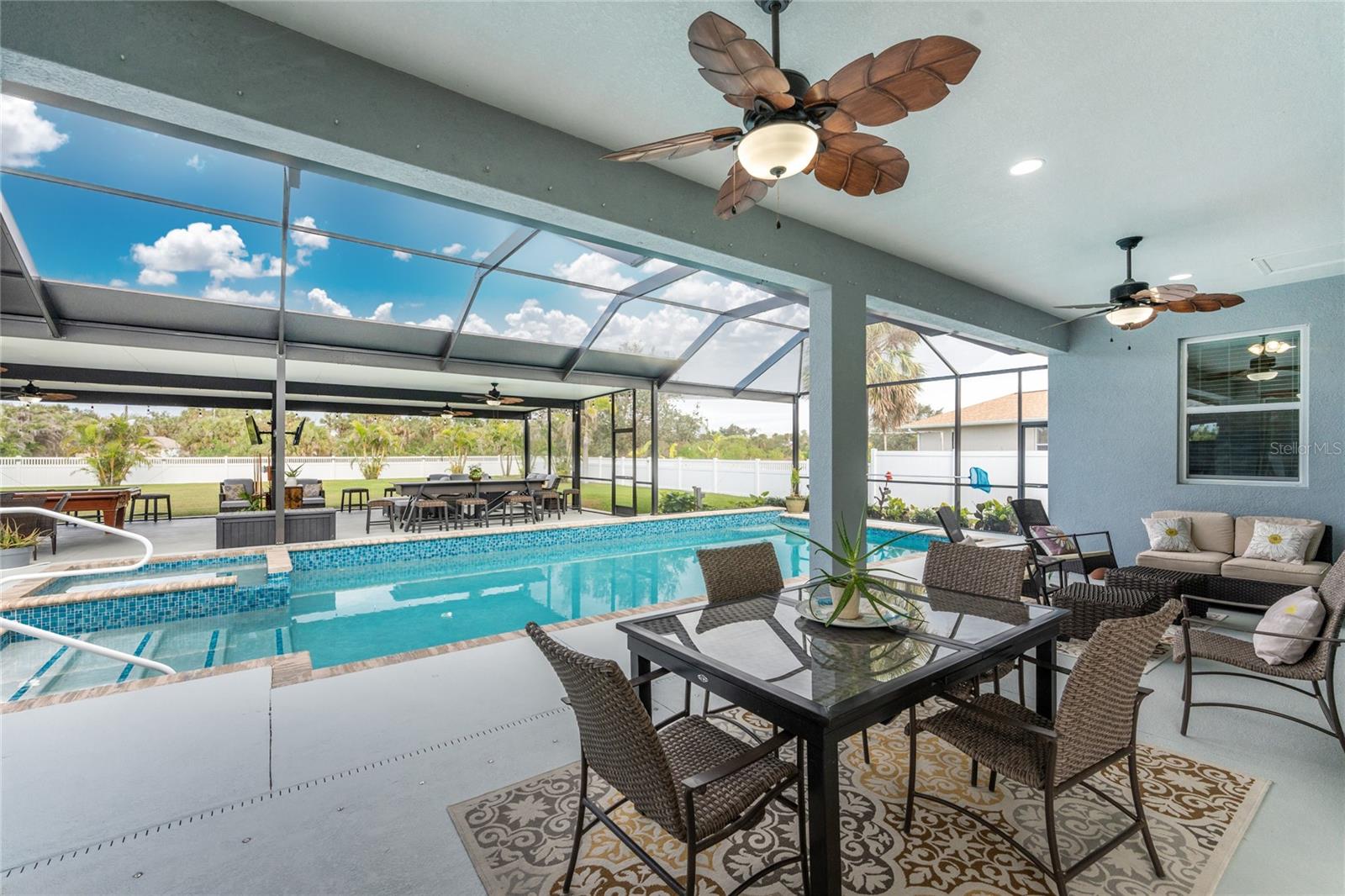 142 ISLAND CT, ROTONDA WEST, FL, 33947