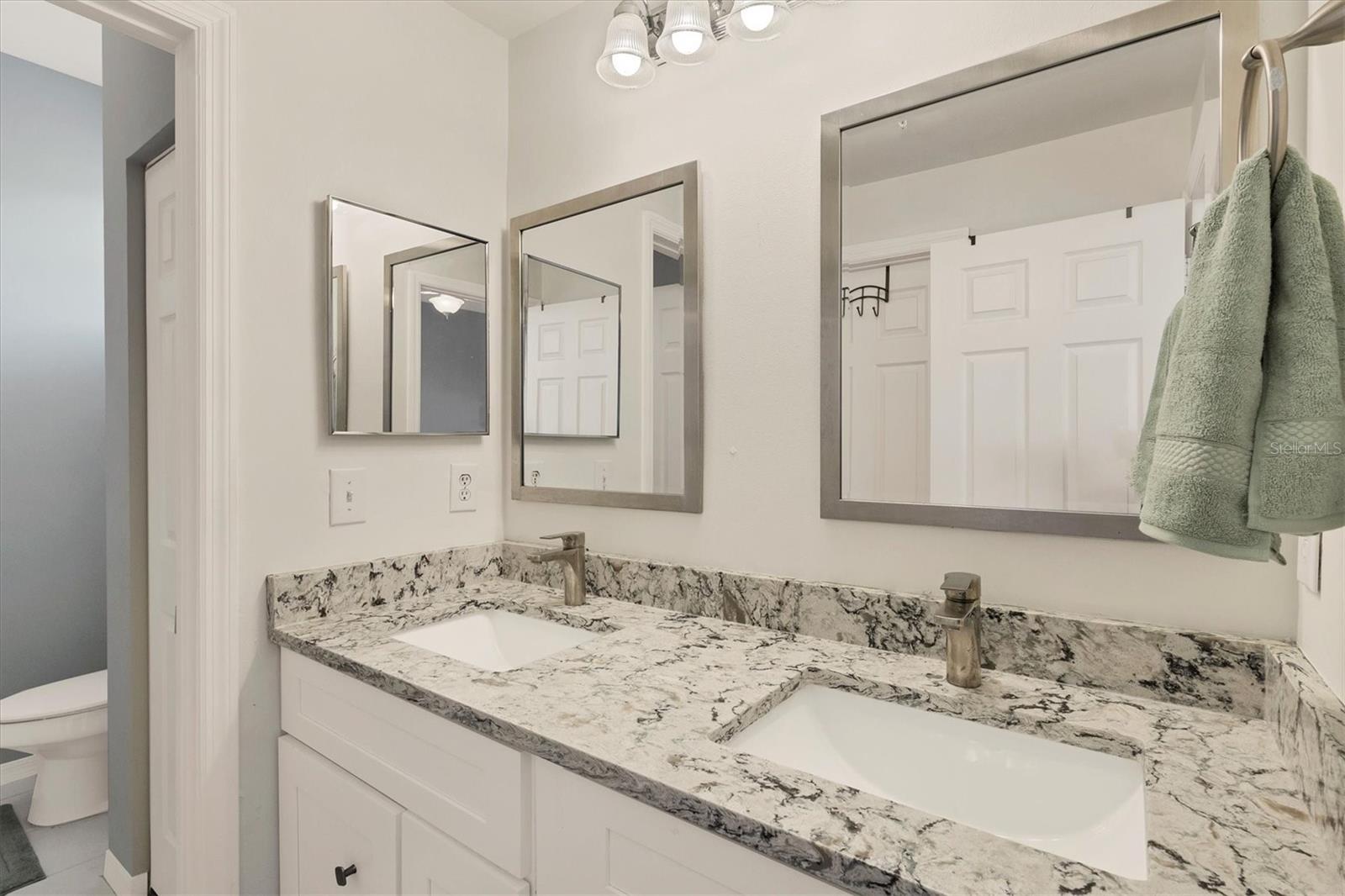5700 BENTGRASS DR #16-211, SARASOTA, FL, 34235