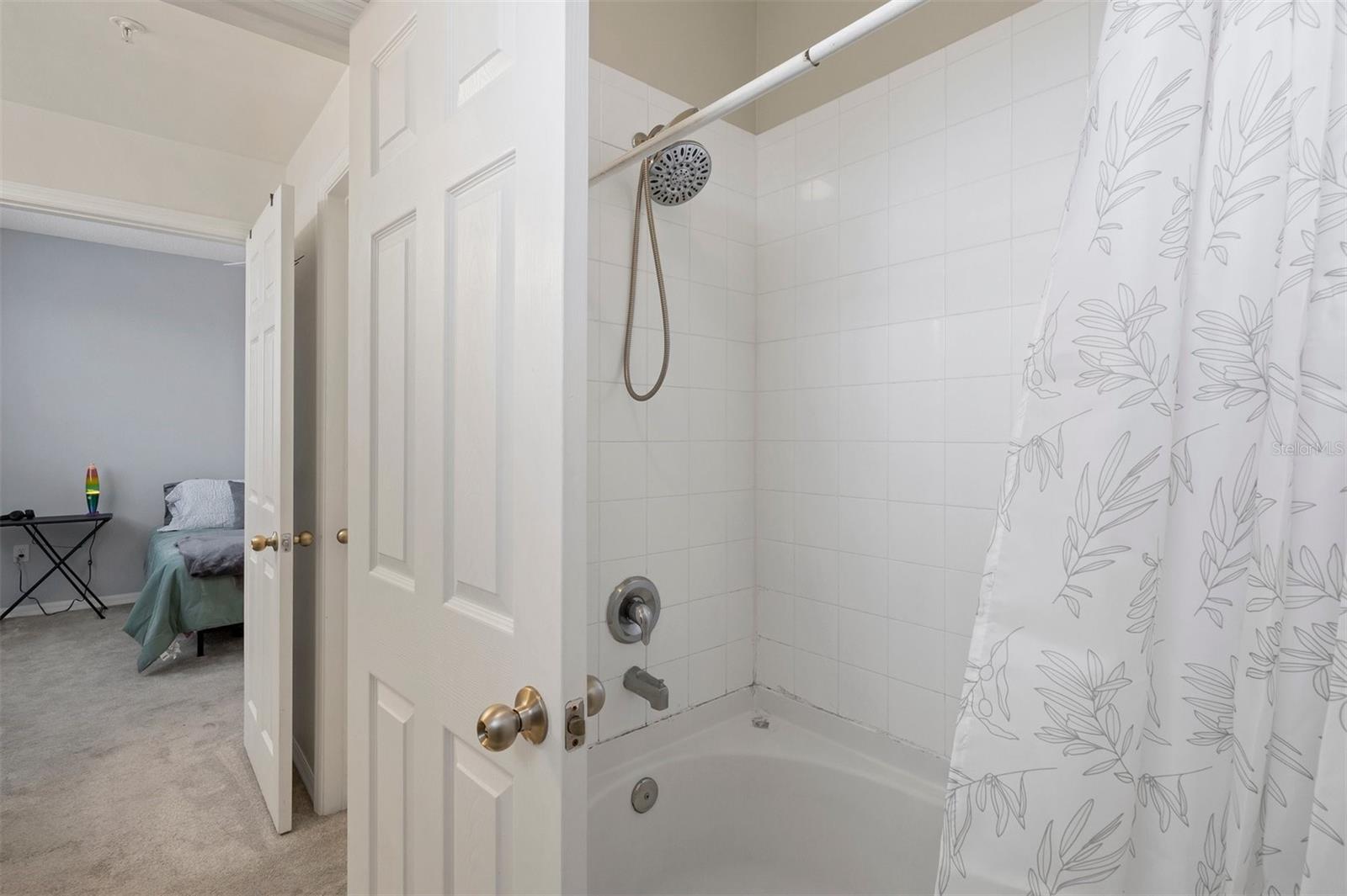 5700 BENTGRASS DR #16-211, SARASOTA, FL, 34235