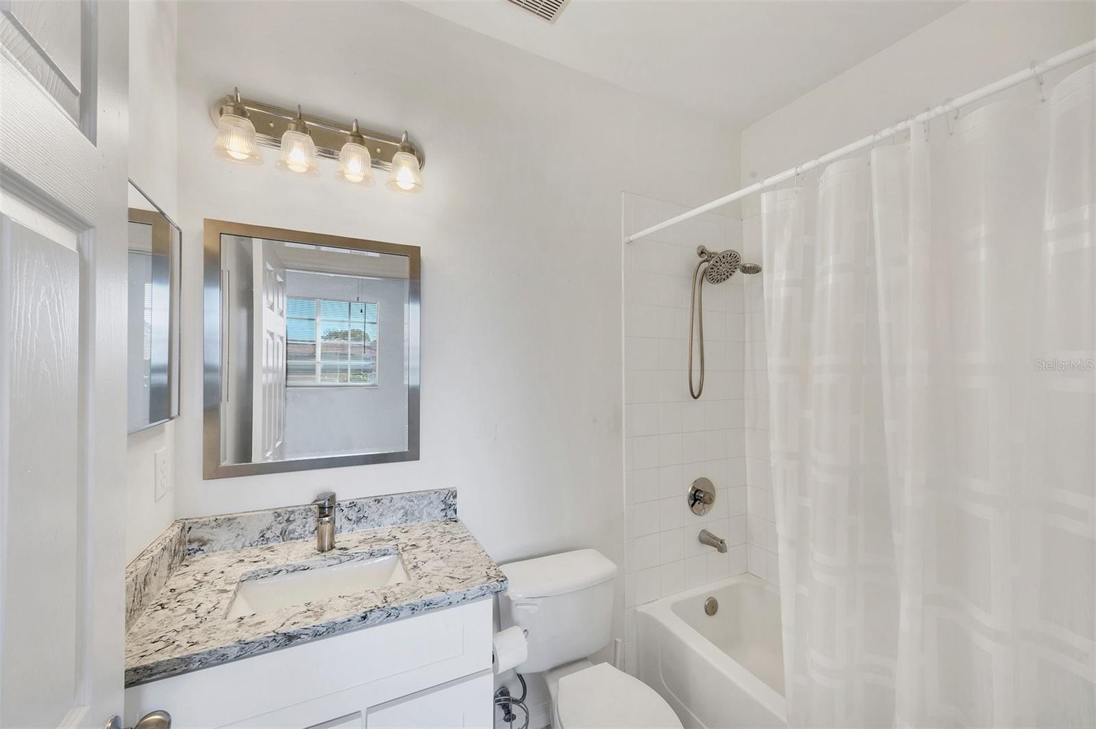 5700 BENTGRASS DR #16-211, SARASOTA, FL, 34235