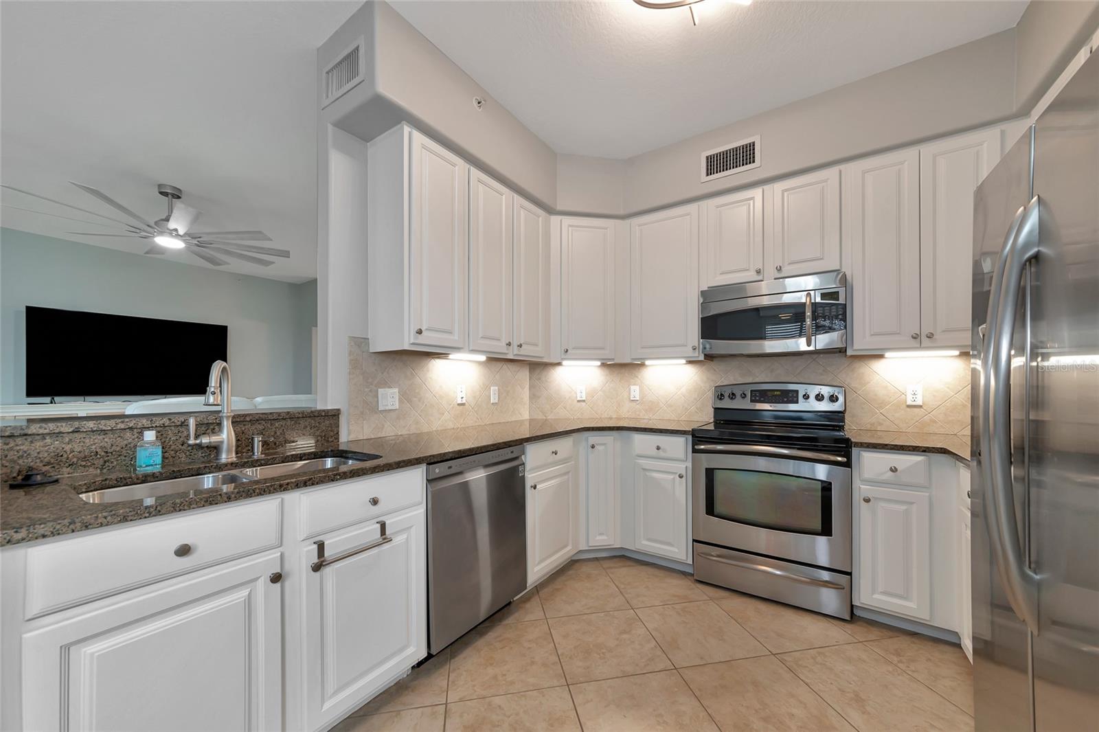 8402 GRAND ESTUARY TRL #101, BRADENTON, FL, 34212