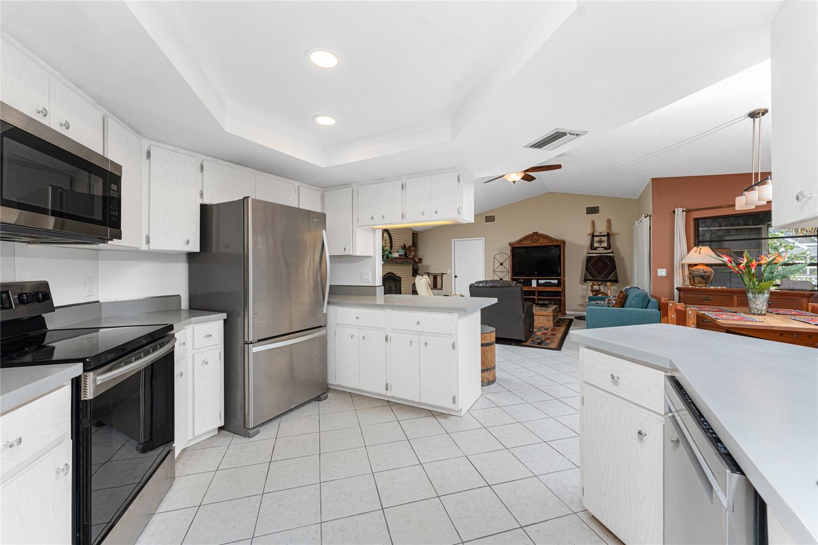 307 GLADSTONE BLVD, ENGLEWOOD, FL, 34223