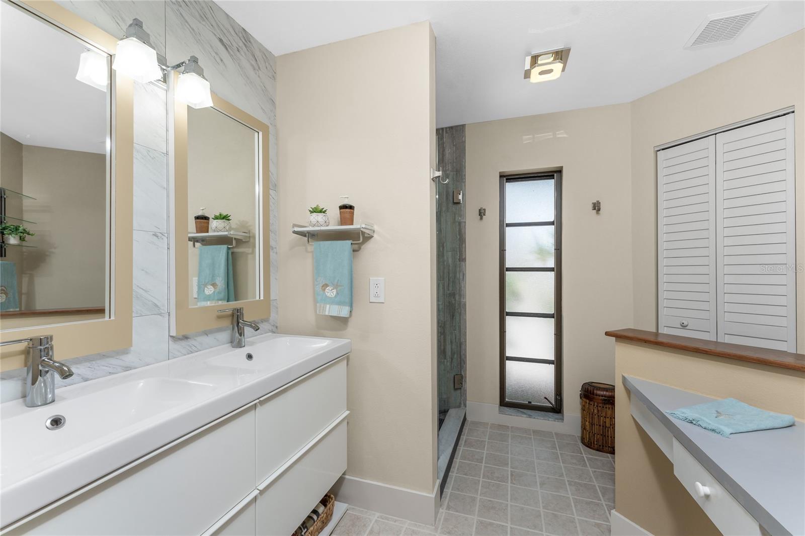 307 GLADSTONE BLVD, ENGLEWOOD, FL, 34223