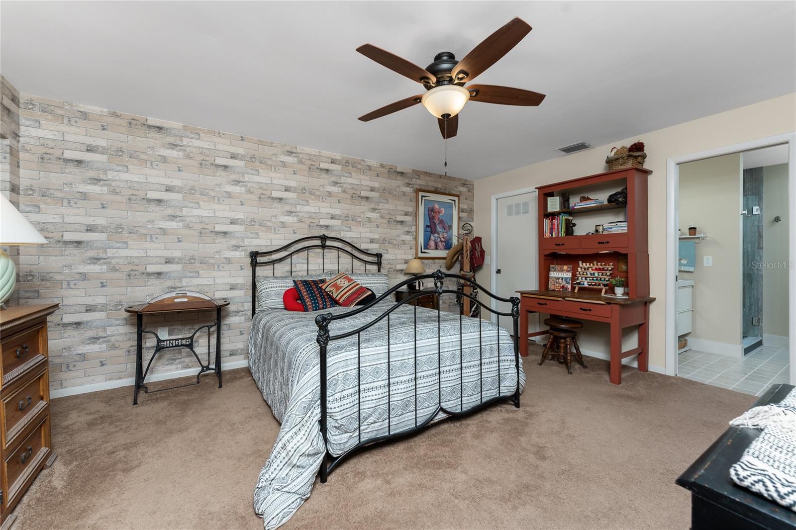 307 GLADSTONE BLVD, ENGLEWOOD, FL, 34223