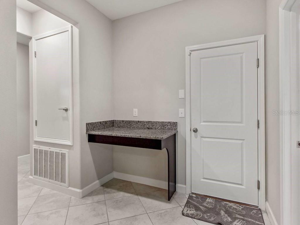 13237 SATIN LILY DR, RIVERVIEW, FL, 33579