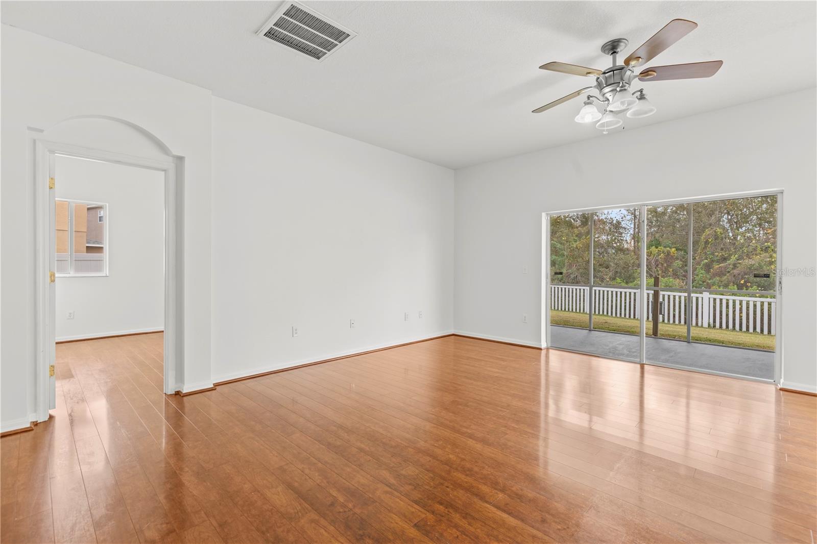 10525 LUCAYA DR, TAMPA, FL, 33647