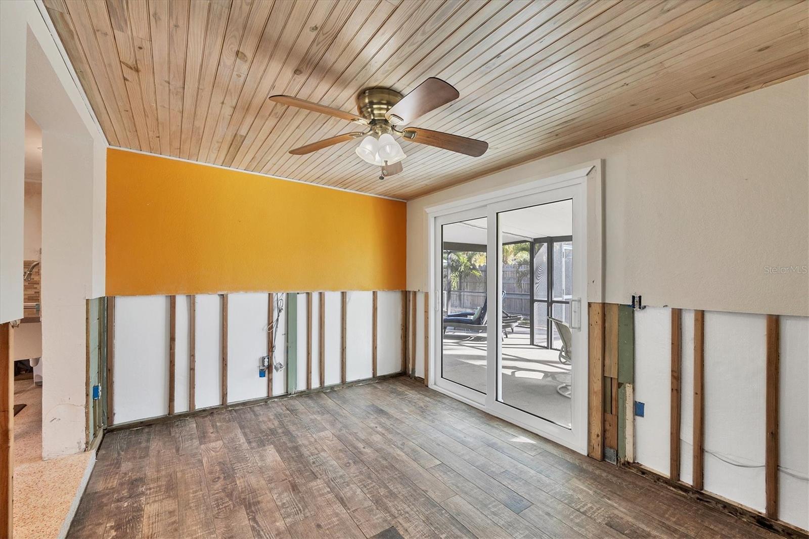 609 W PERRY ST, ENGLEWOOD, FL, 34223