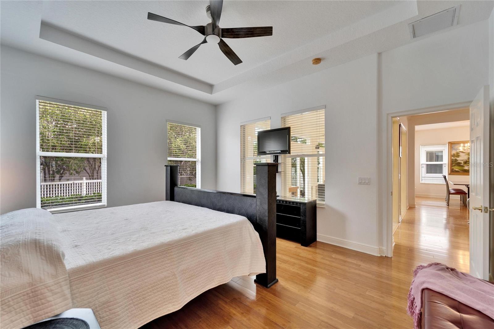 402 ISLEBAY DR, APOLLO BEACH, FL, 33572