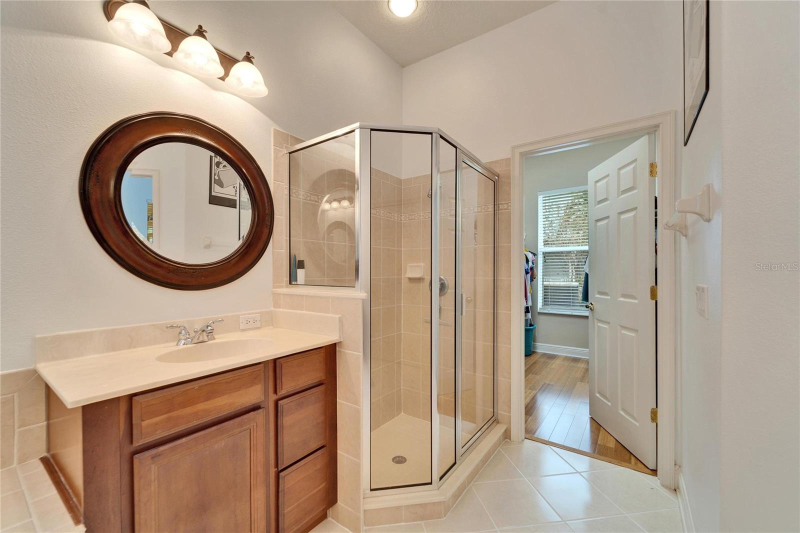 402 ISLEBAY DR, APOLLO BEACH, FL, 33572