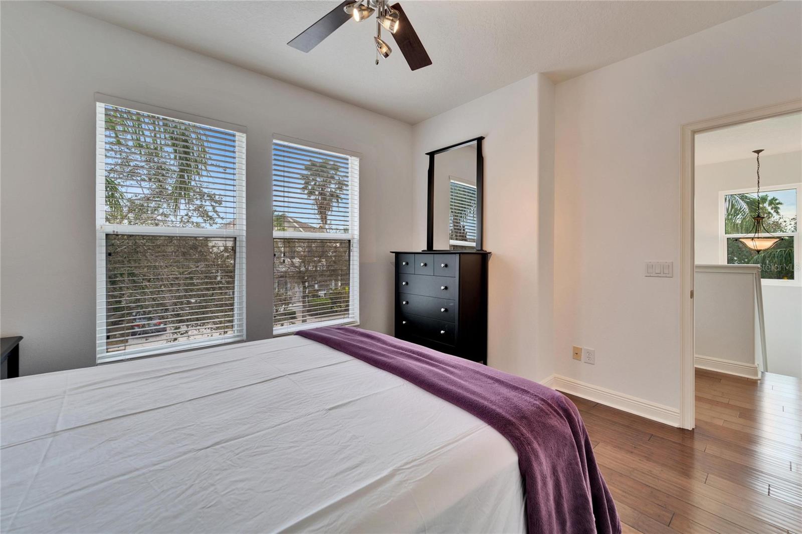 402 ISLEBAY DR, APOLLO BEACH, FL, 33572