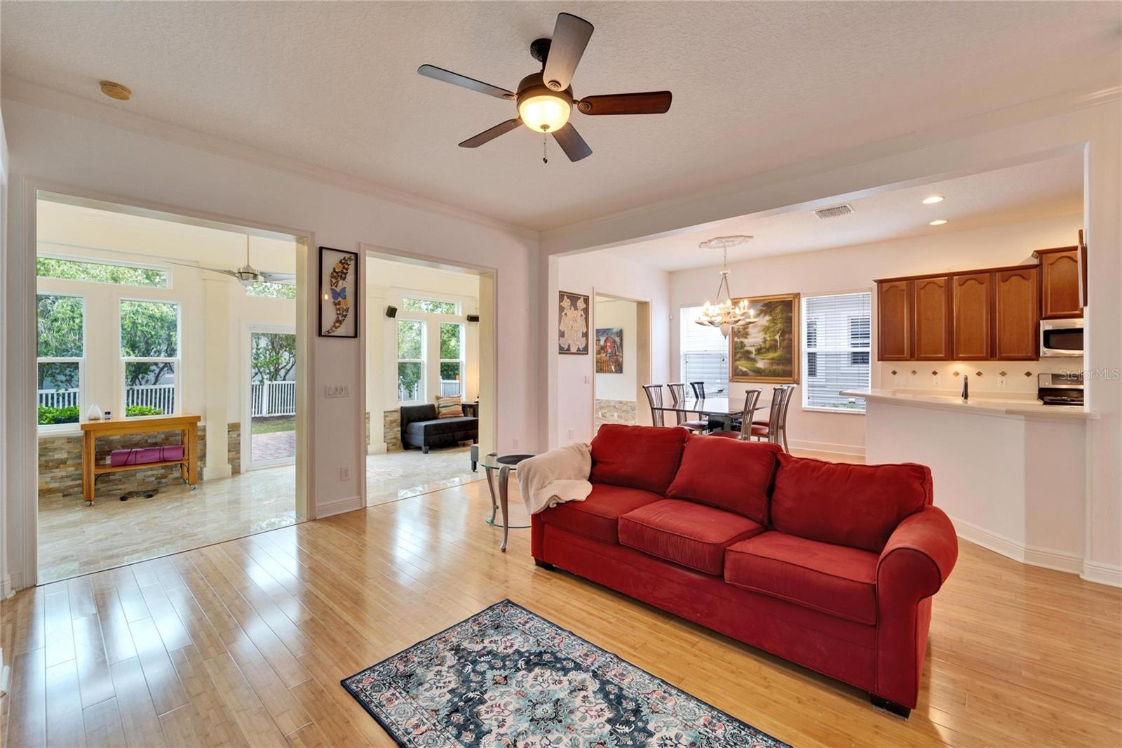 402 ISLEBAY DR, APOLLO BEACH, FL, 33572