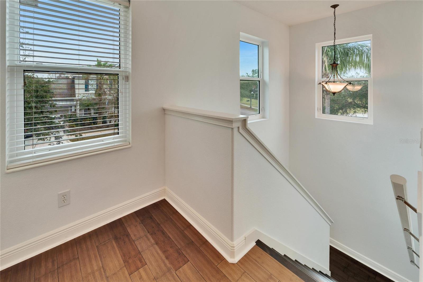 402 ISLEBAY DR, APOLLO BEACH, FL, 33572
