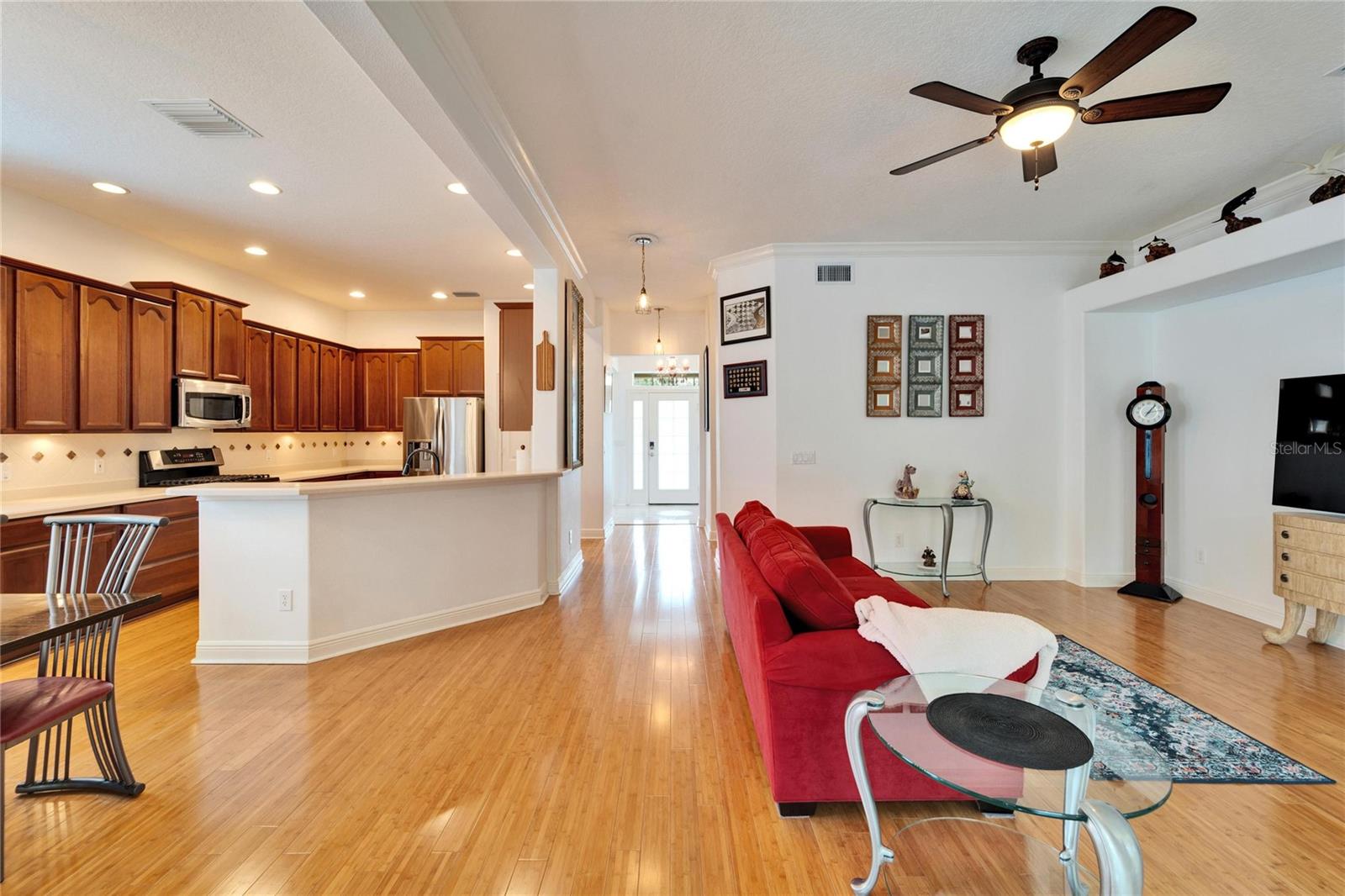 402 ISLEBAY DR, APOLLO BEACH, FL, 33572