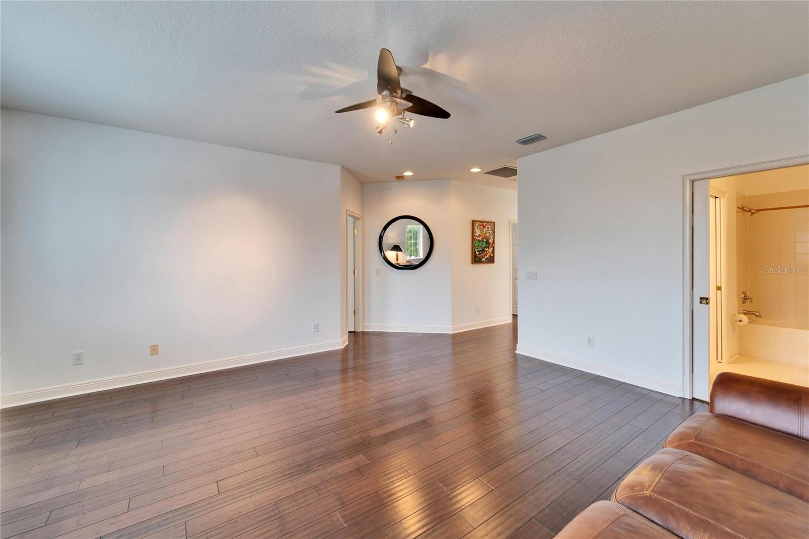 402 ISLEBAY DR, APOLLO BEACH, FL, 33572
