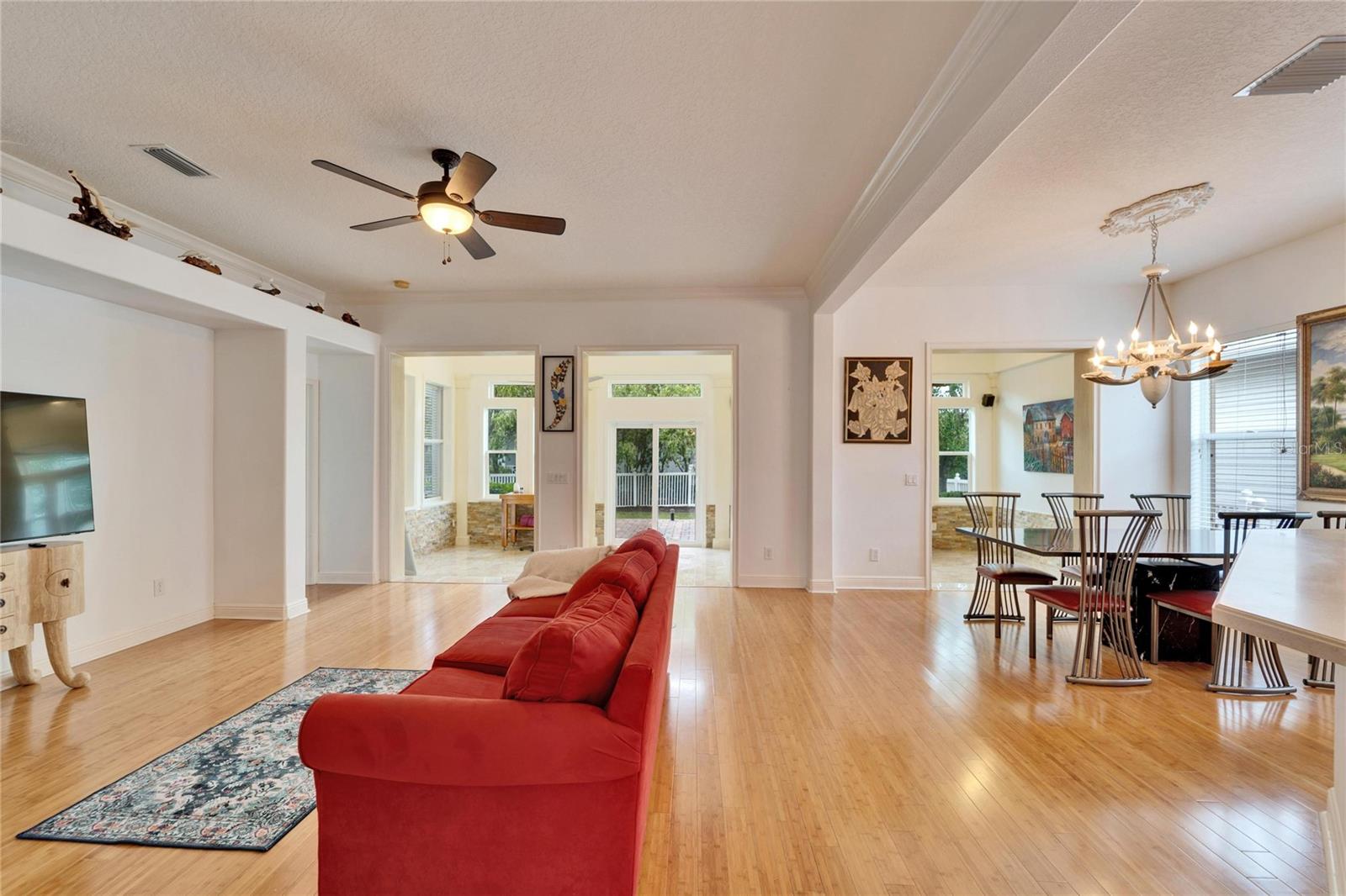 402 ISLEBAY DR, APOLLO BEACH, FL, 33572