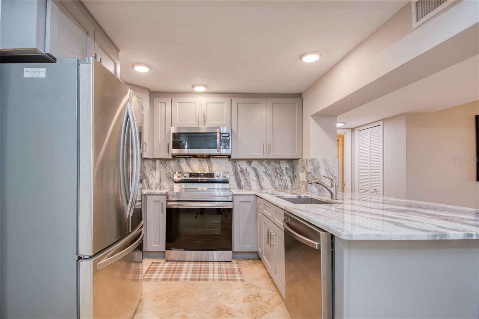 1120 N SHORE DR NE #1103, ST PETERSBURG, FL, 33701