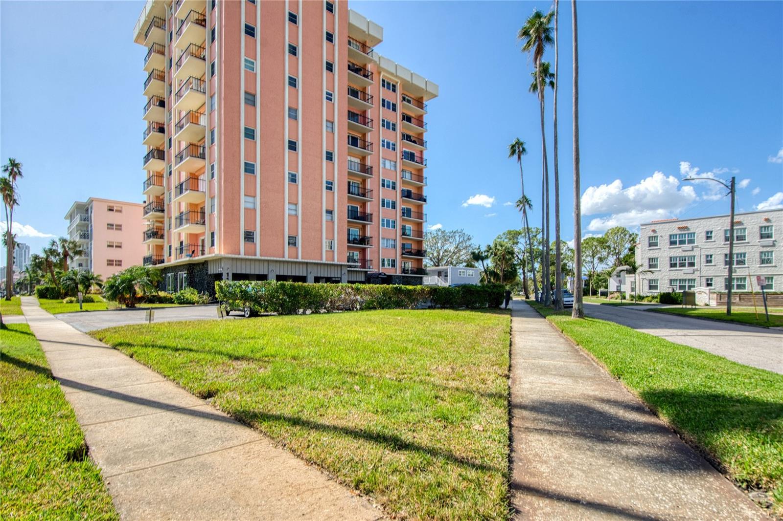 1120 N SHORE DR NE #1103, ST PETERSBURG, FL, 33701