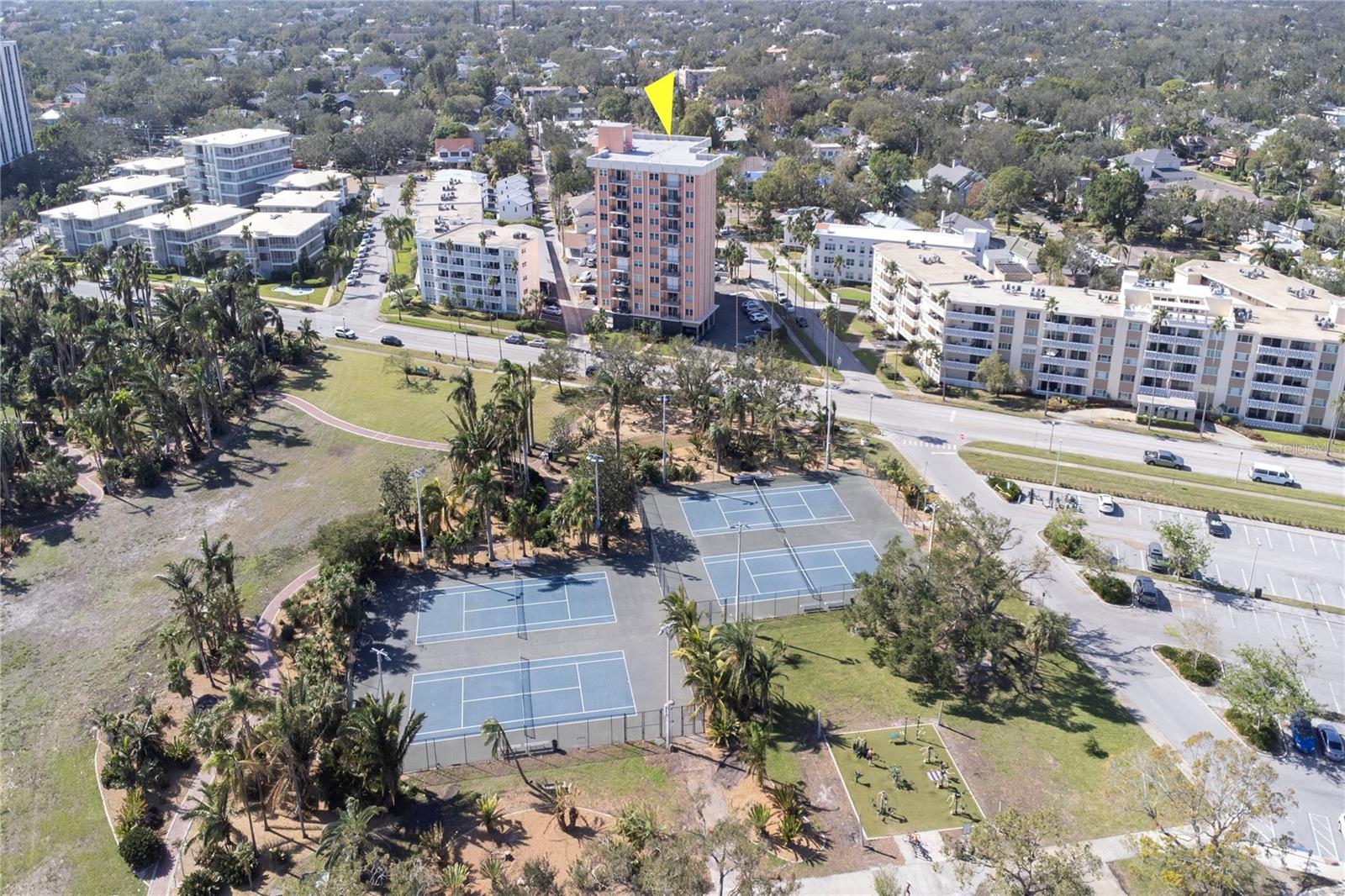 1120 N SHORE DR NE #1103, ST PETERSBURG, FL, 33701