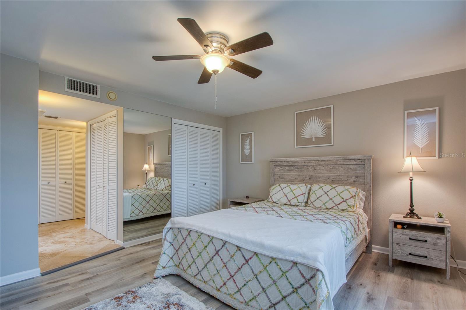 1120 N SHORE DR NE #1103, ST PETERSBURG, FL, 33701