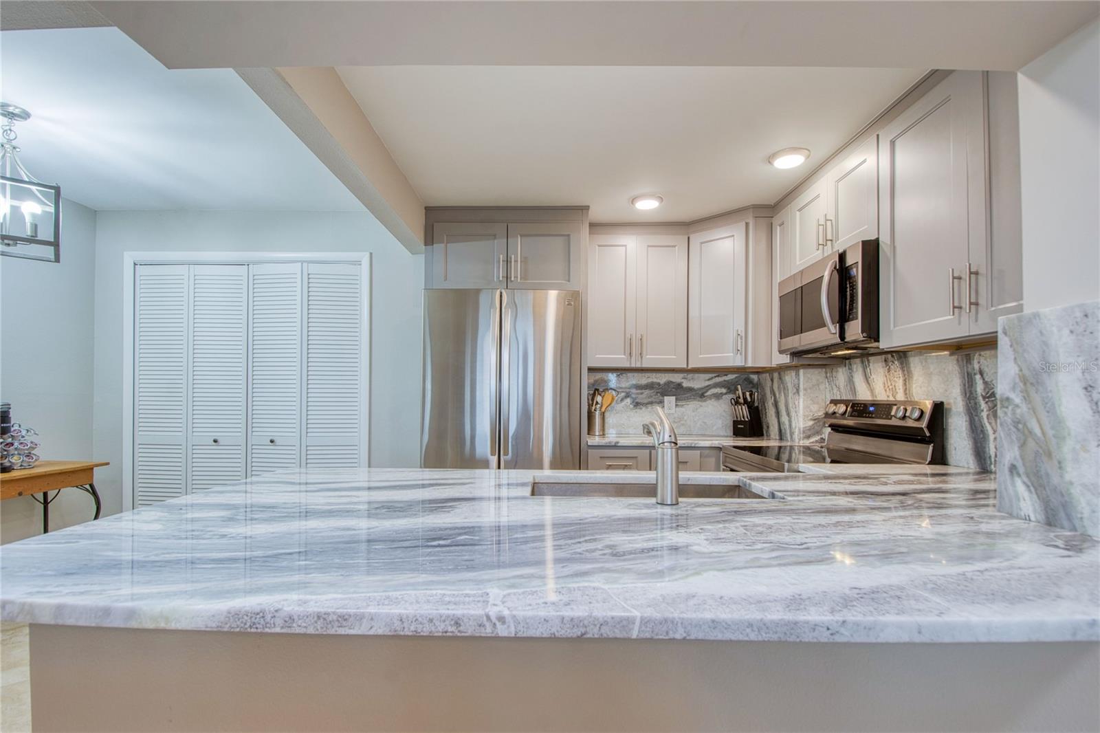 1120 N SHORE DR NE #1103, ST PETERSBURG, FL, 33701