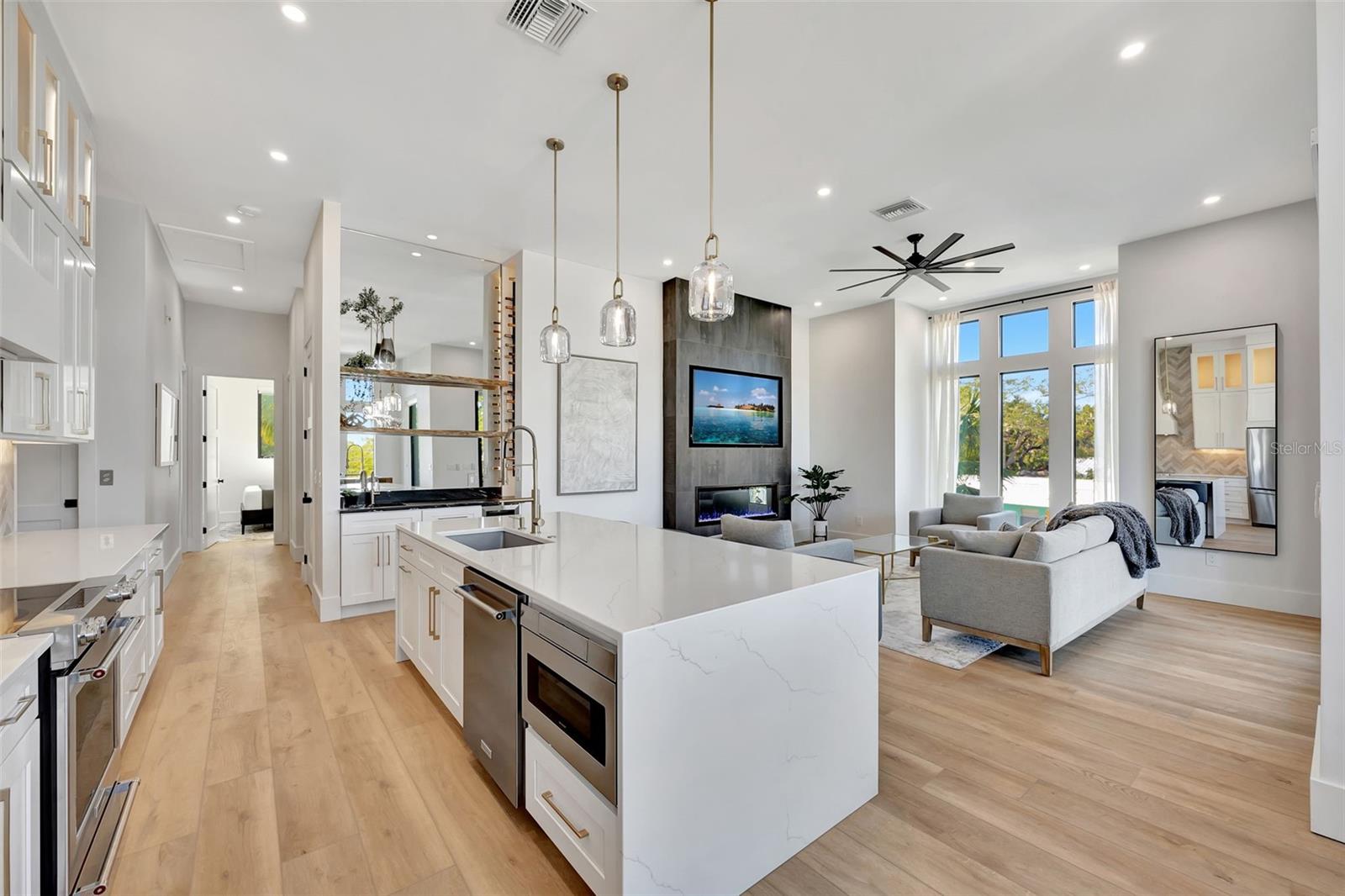 331 ALBERT ST, DUNEDIN, FL, 34698