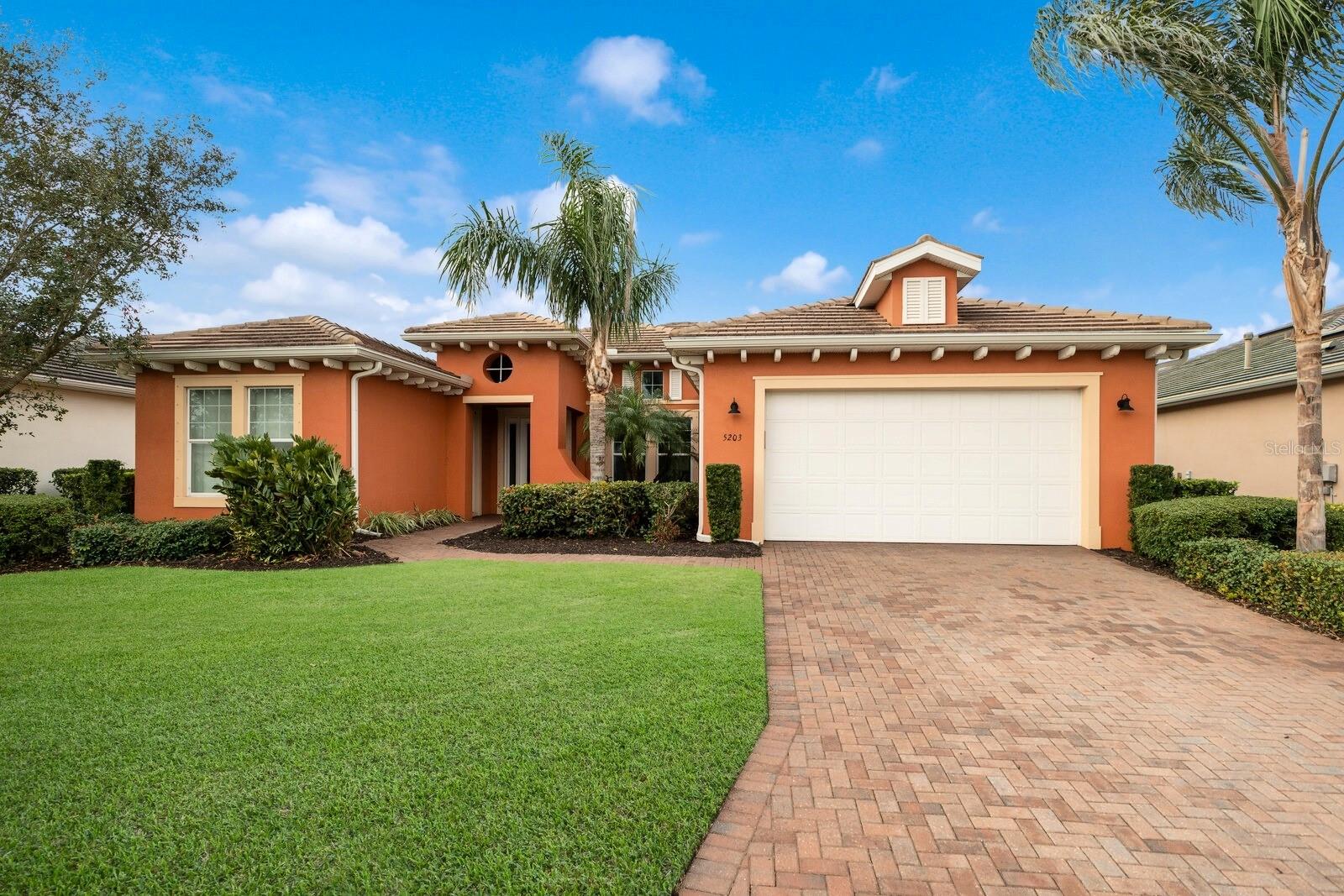 5203 LAKE OVERLOOK AVE, BRADENTON, FL, 34208