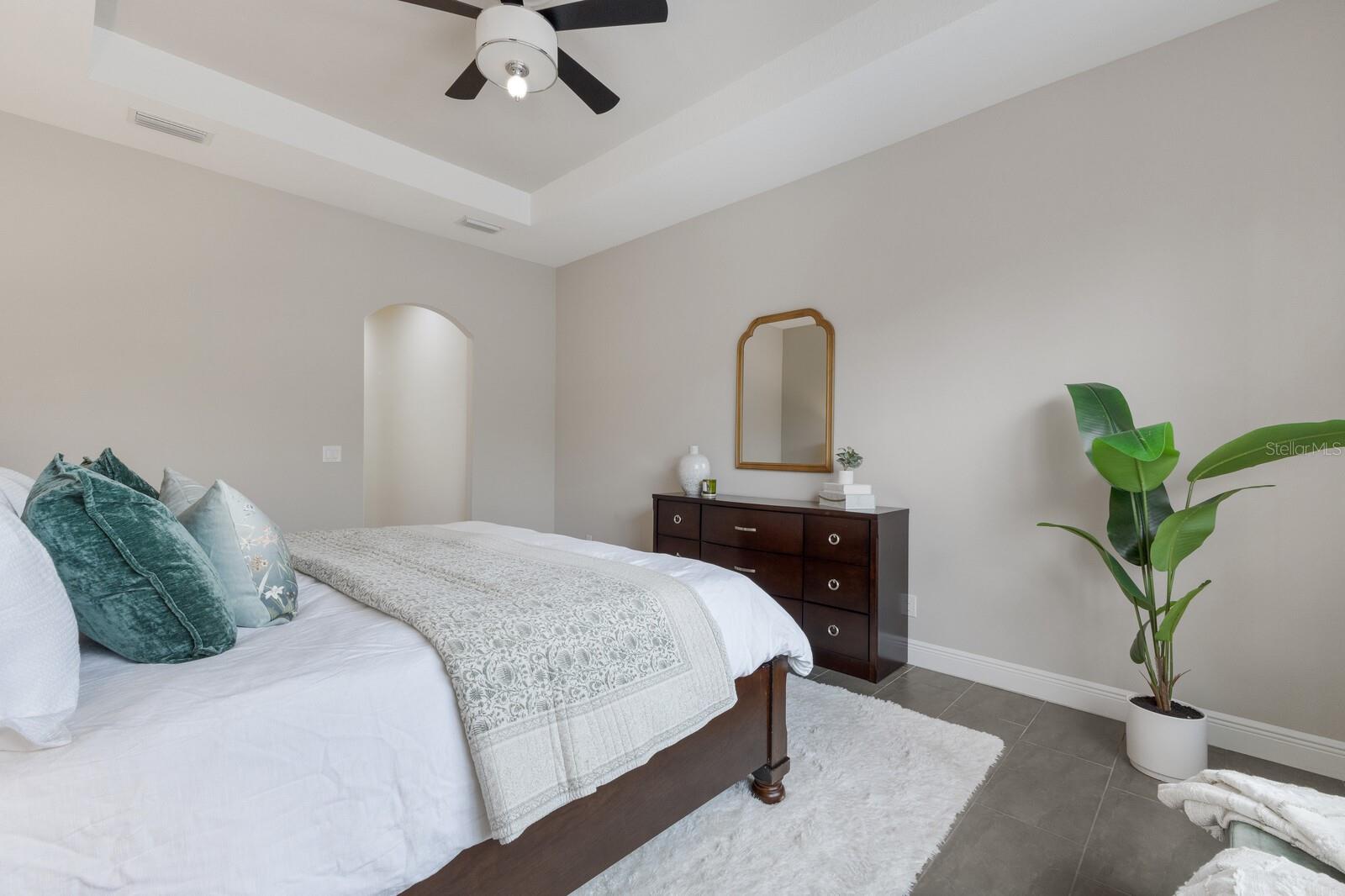 5203 LAKE OVERLOOK AVE, BRADENTON, FL, 34208