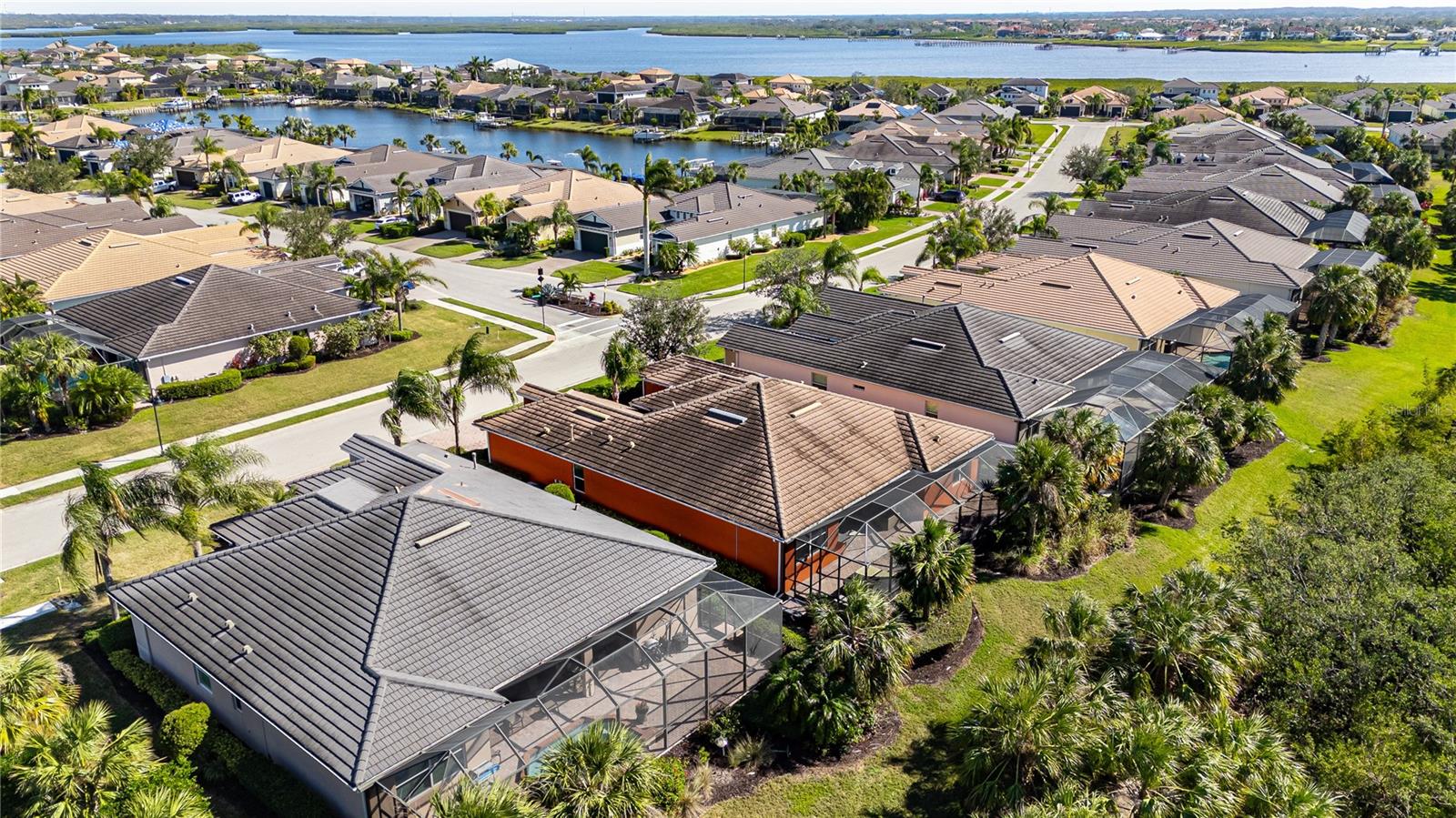 5203 LAKE OVERLOOK AVE, BRADENTON, FL, 34208