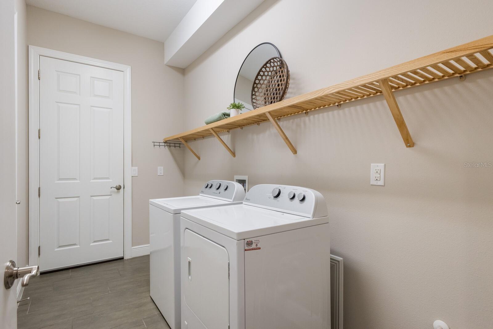 5203 LAKE OVERLOOK AVE, BRADENTON, FL, 34208