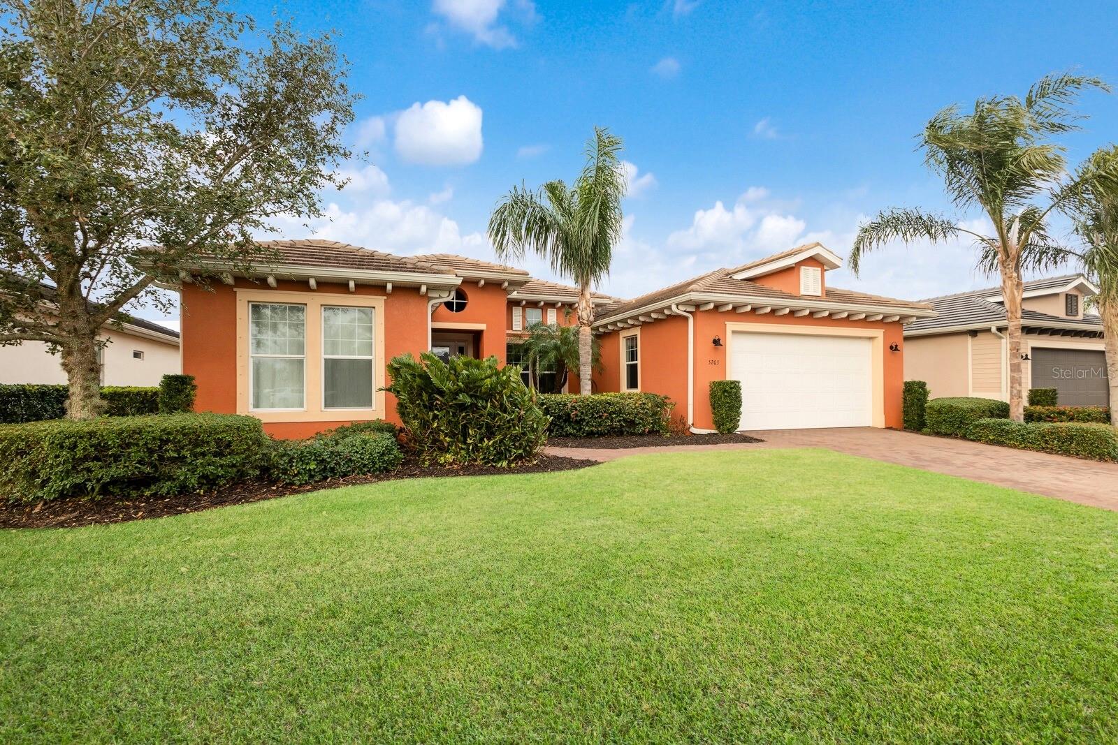 5203 LAKE OVERLOOK AVE, BRADENTON, FL, 34208