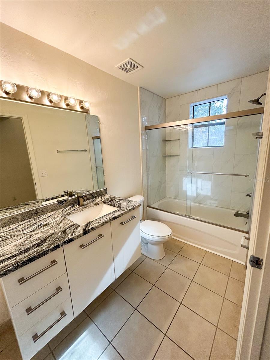 20 SW 6TH ST #212, GAINESVILLE, FL, 32601