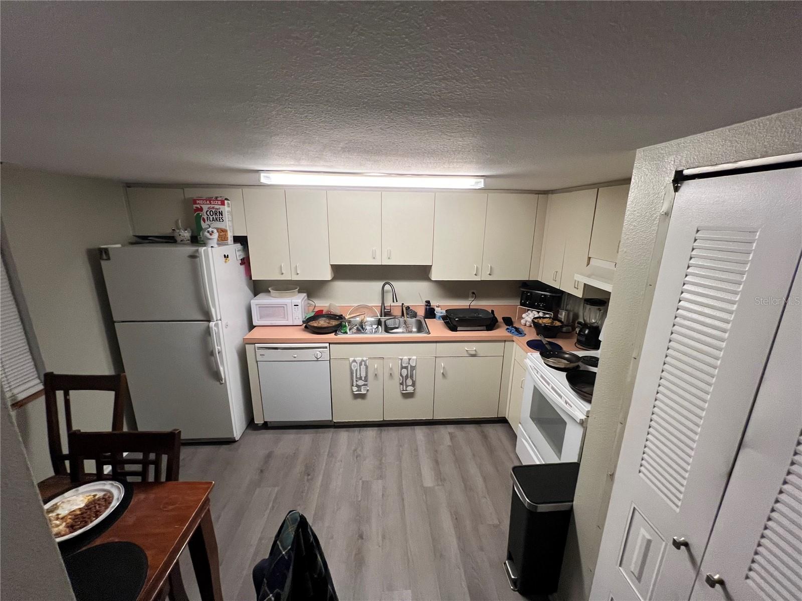 8210 FAIRWAYS CIR #B201, OCALA, FL, 34472