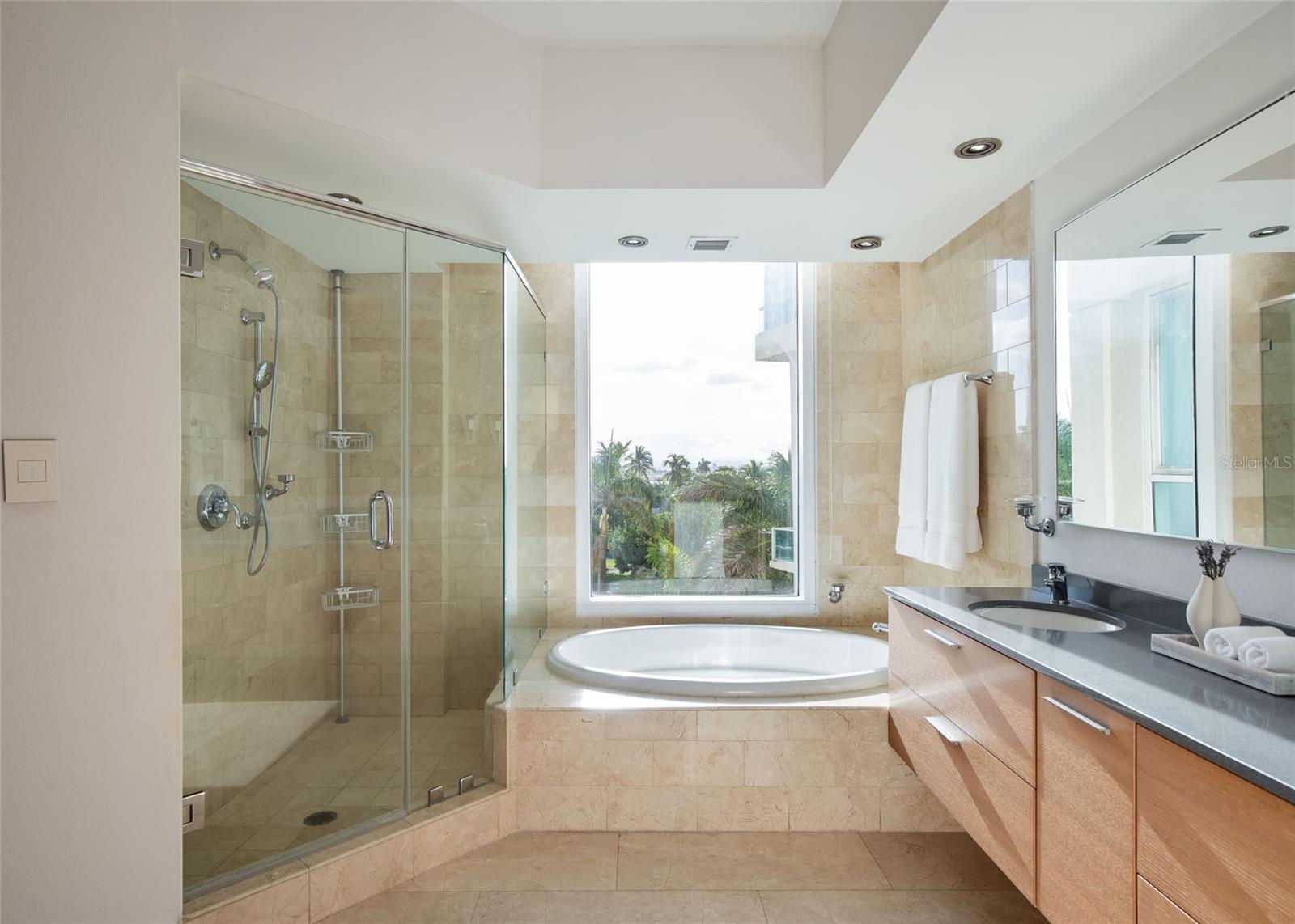 PR9111132 Property Photo