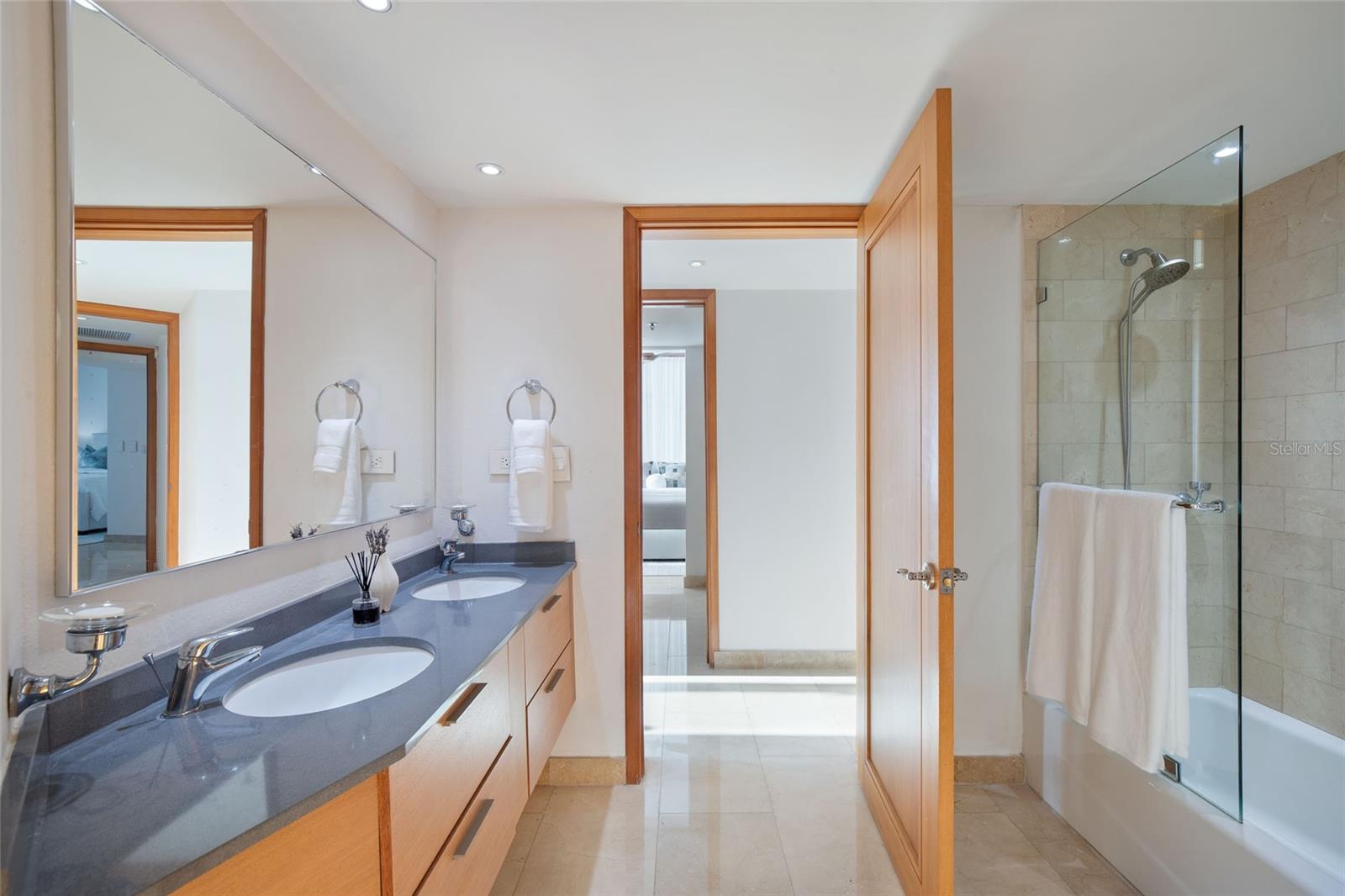 PR9111132 Property Photo