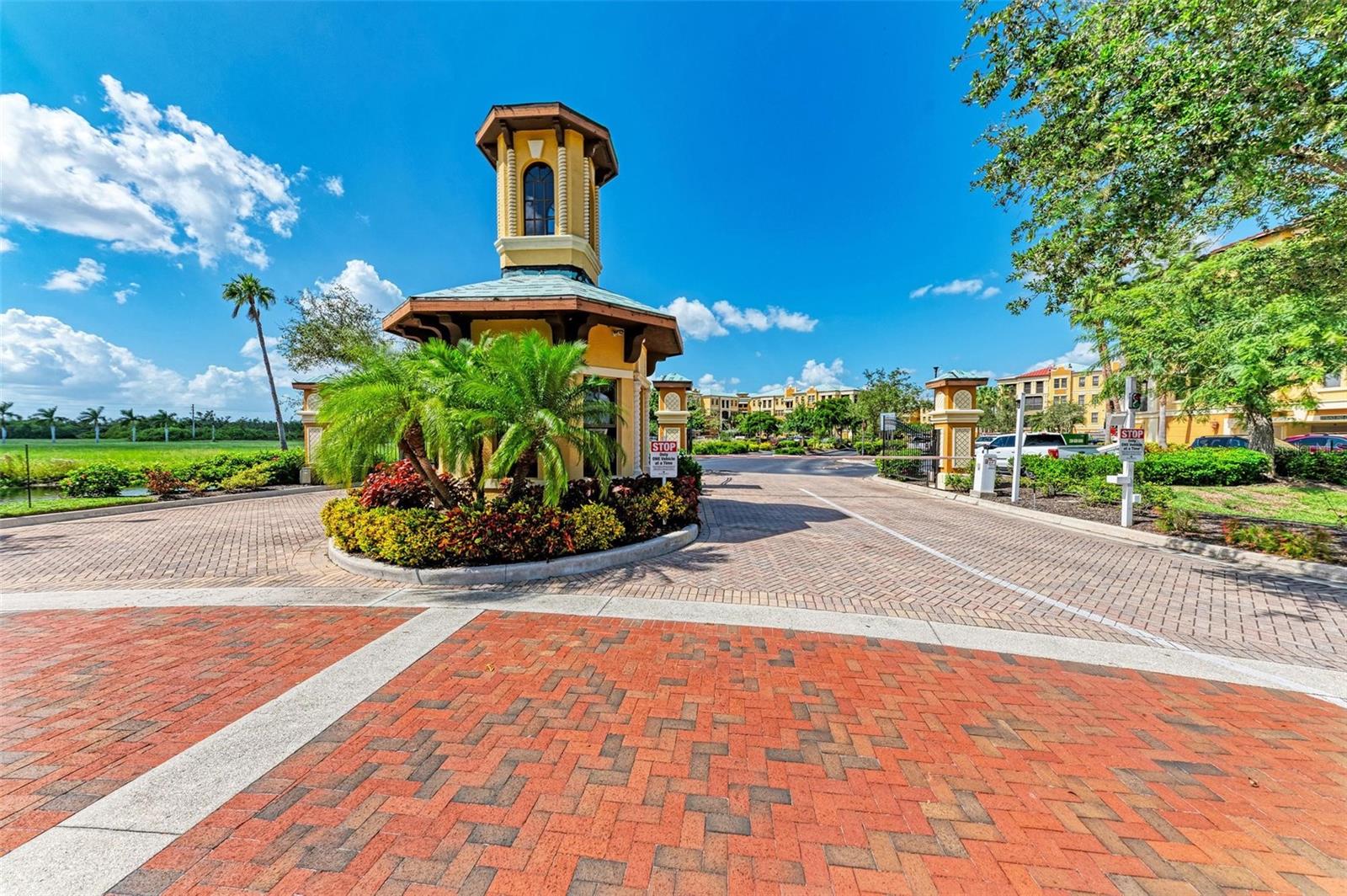 87 VIVANTE BLVD #403, PUNTA GORDA, FL, 33950