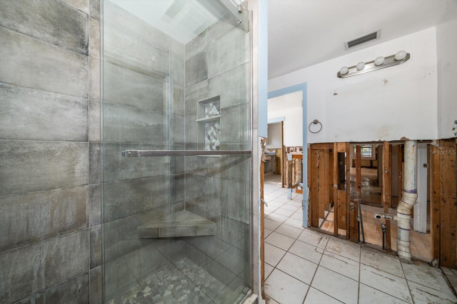 8581 W GULF BLVD, TREASURE ISLAND, FL, 33706