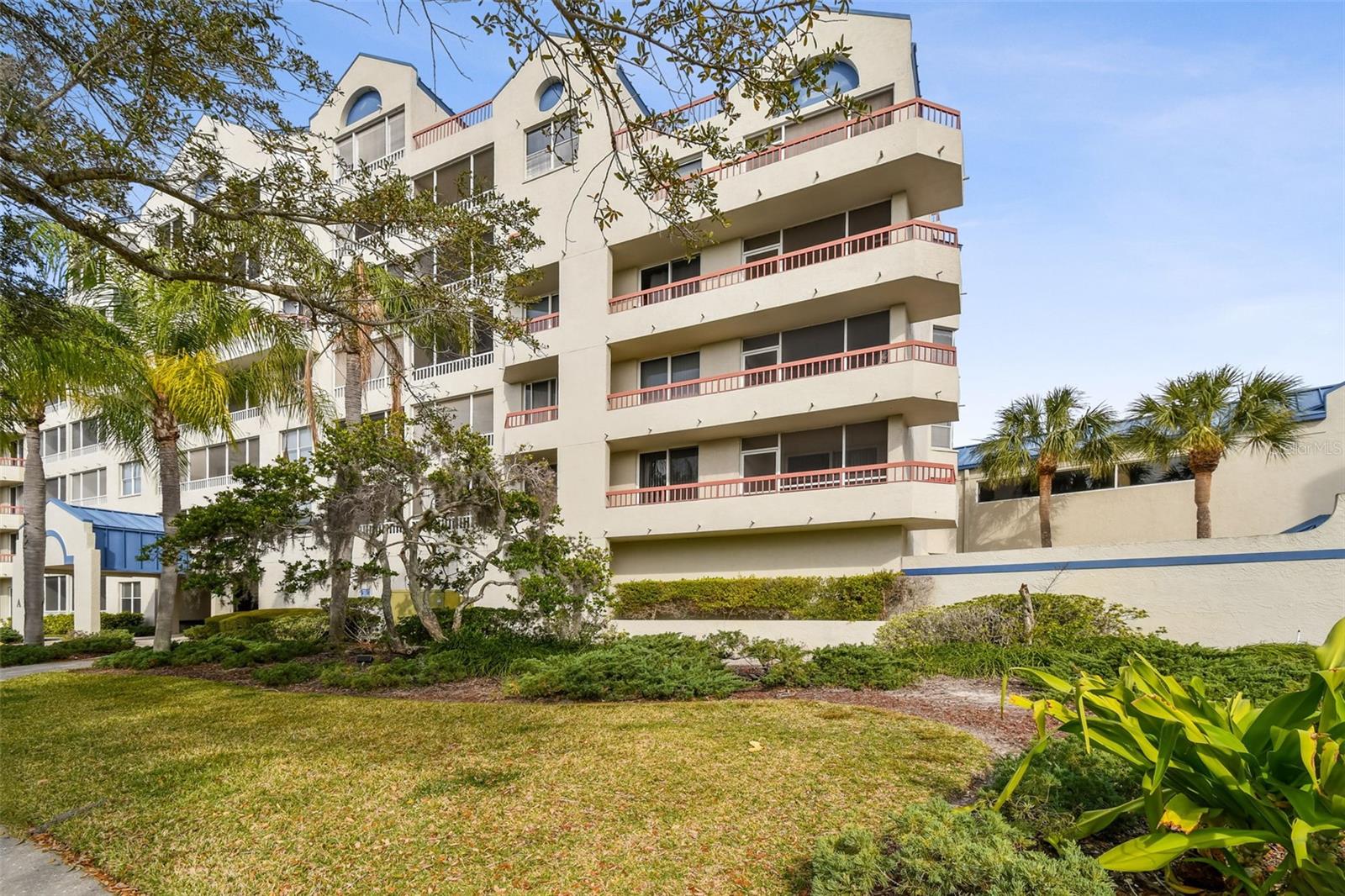 2333 FEATHER SOUND DR #E201, CLEARWATER, FL, 33762