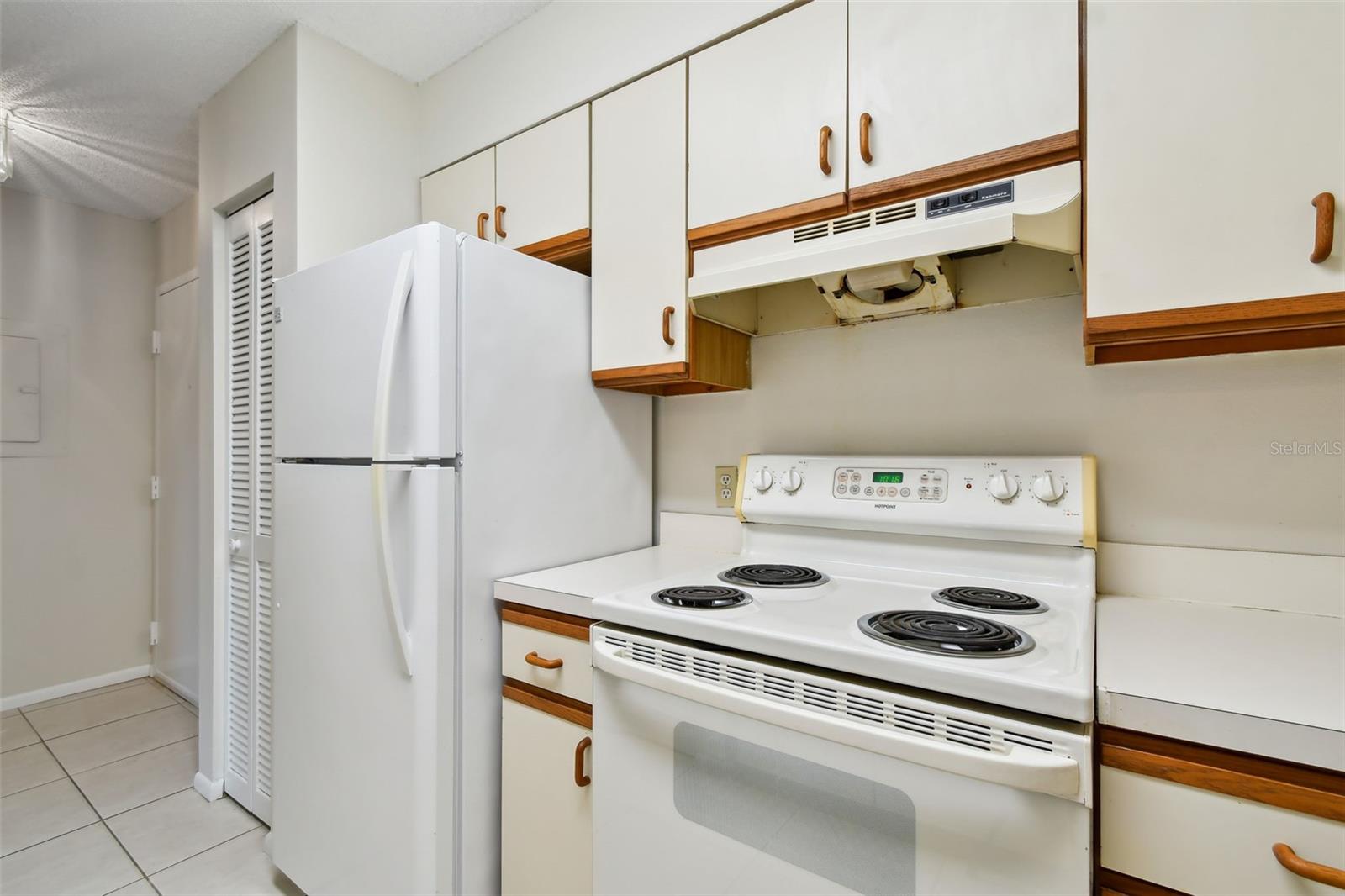 2333 FEATHER SOUND DR #E201, CLEARWATER, FL, 33762