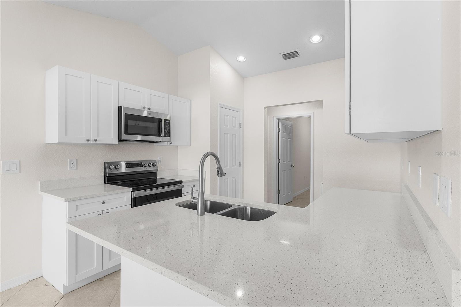 1360 FRANKLIN LN, NORTH PORT, FL, 34286
