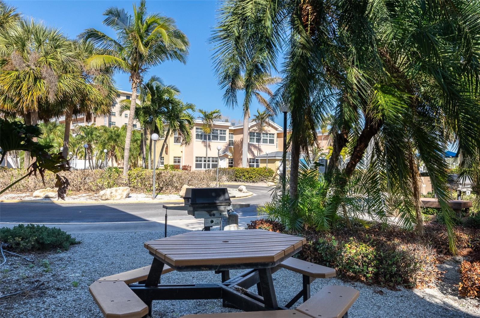 19417 GULF BLVD #E201, INDIAN ROCKS BEACH, FL, 33785