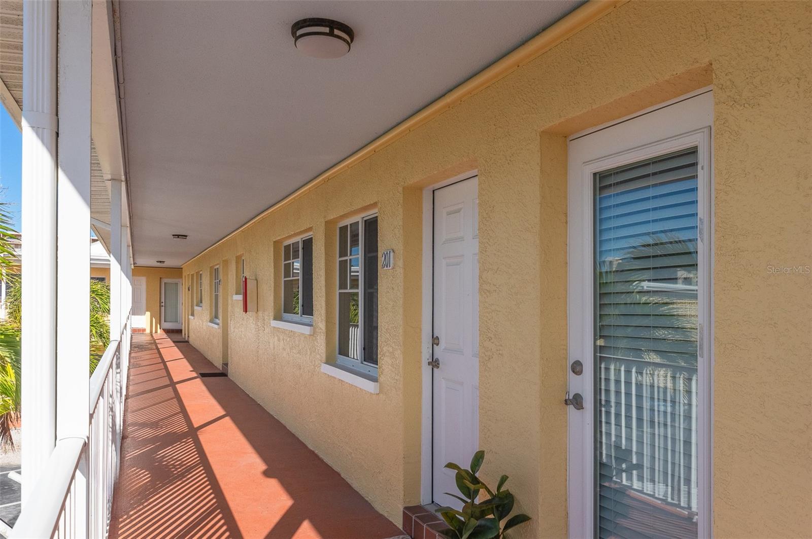 19417 GULF BLVD #E201, INDIAN ROCKS BEACH, FL, 33785