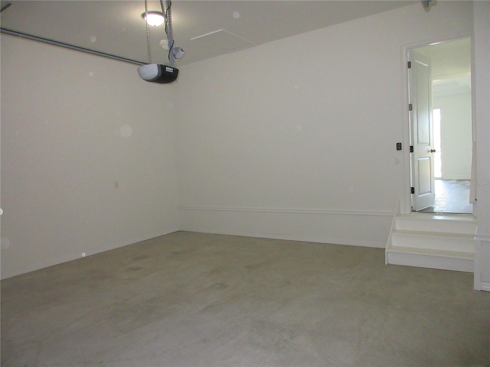 13055 NE 7TH LOOP, SILVER SPRINGS, FL, 34488