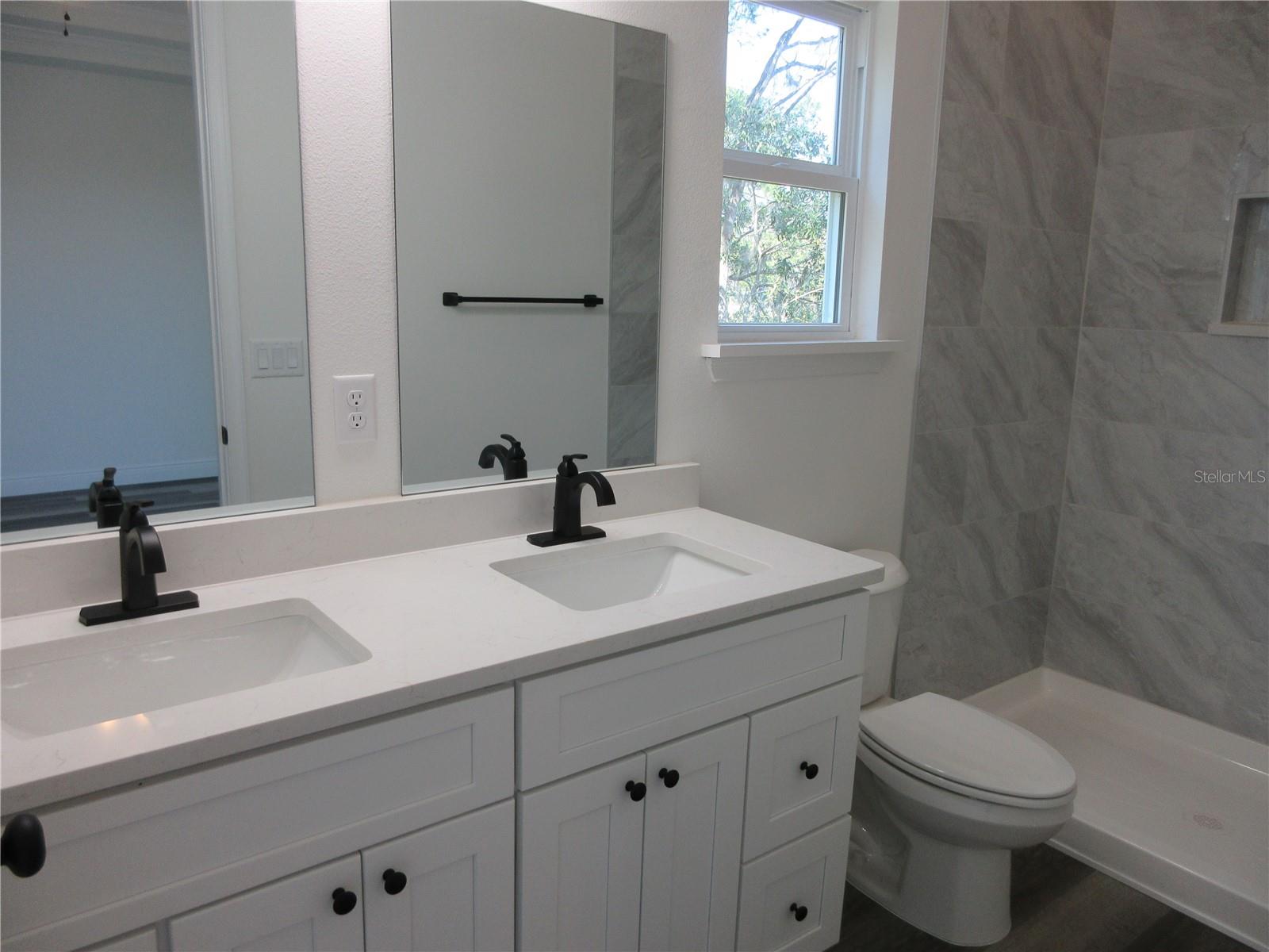 13055 NE 7TH LOOP, SILVER SPRINGS, FL, 34488
