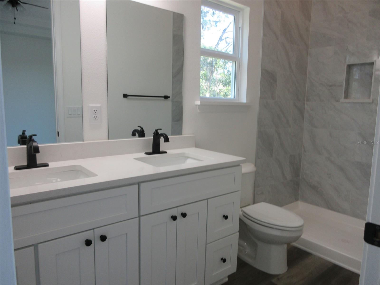 13055 NE 7TH LOOP, SILVER SPRINGS, FL, 34488