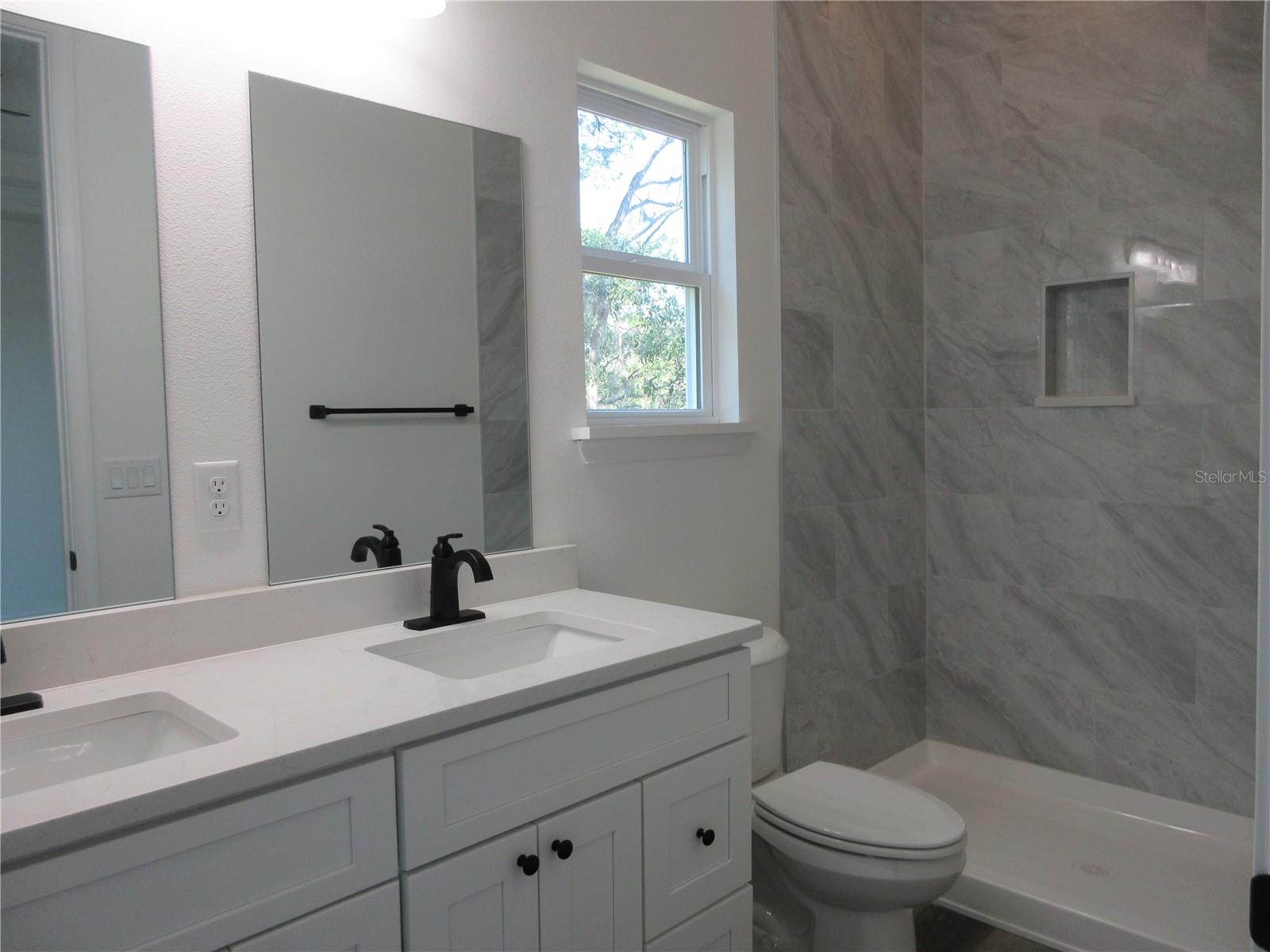 13055 NE 7TH LOOP, SILVER SPRINGS, FL, 34488