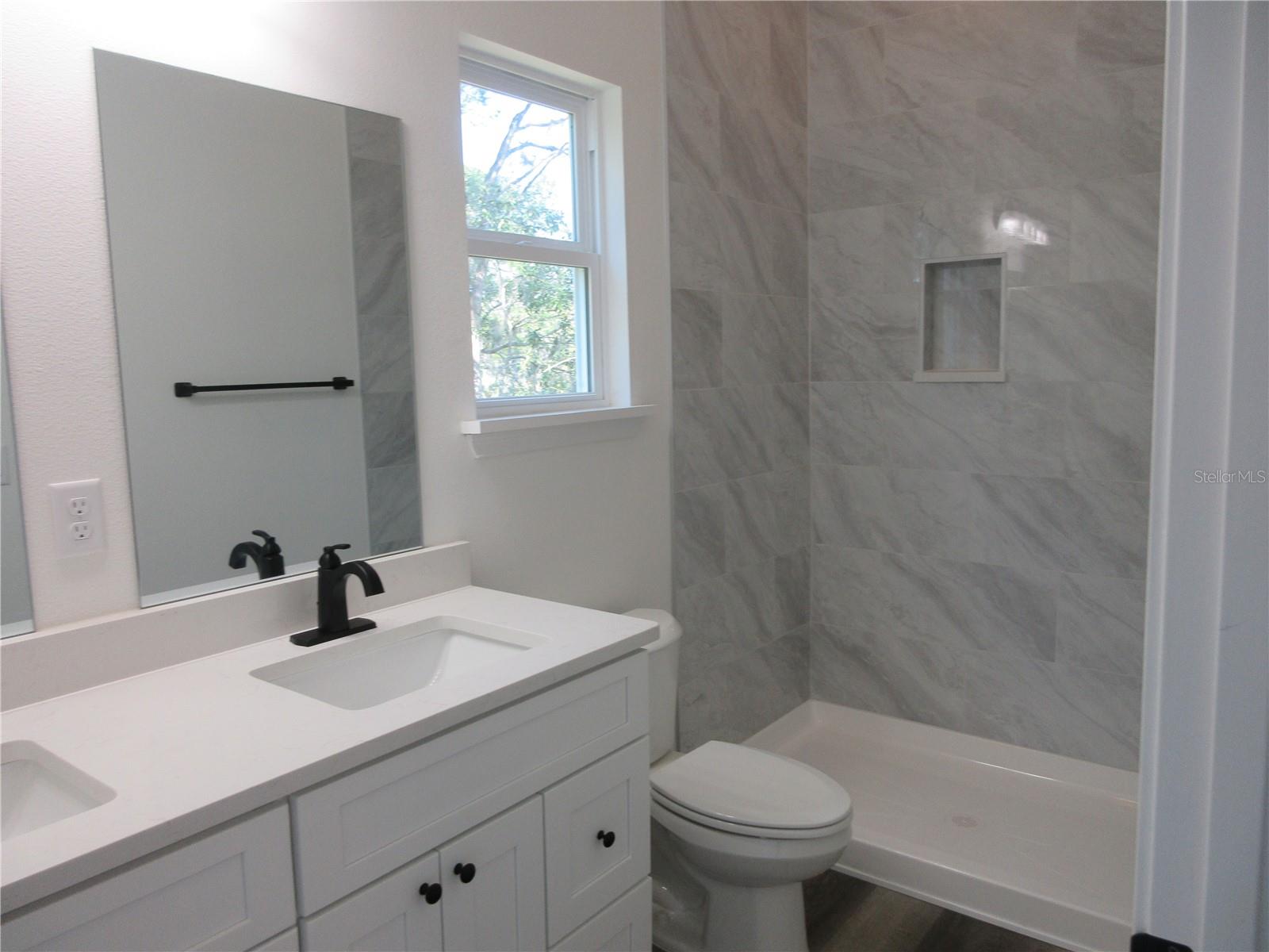 13055 NE 7TH LOOP, SILVER SPRINGS, FL, 34488